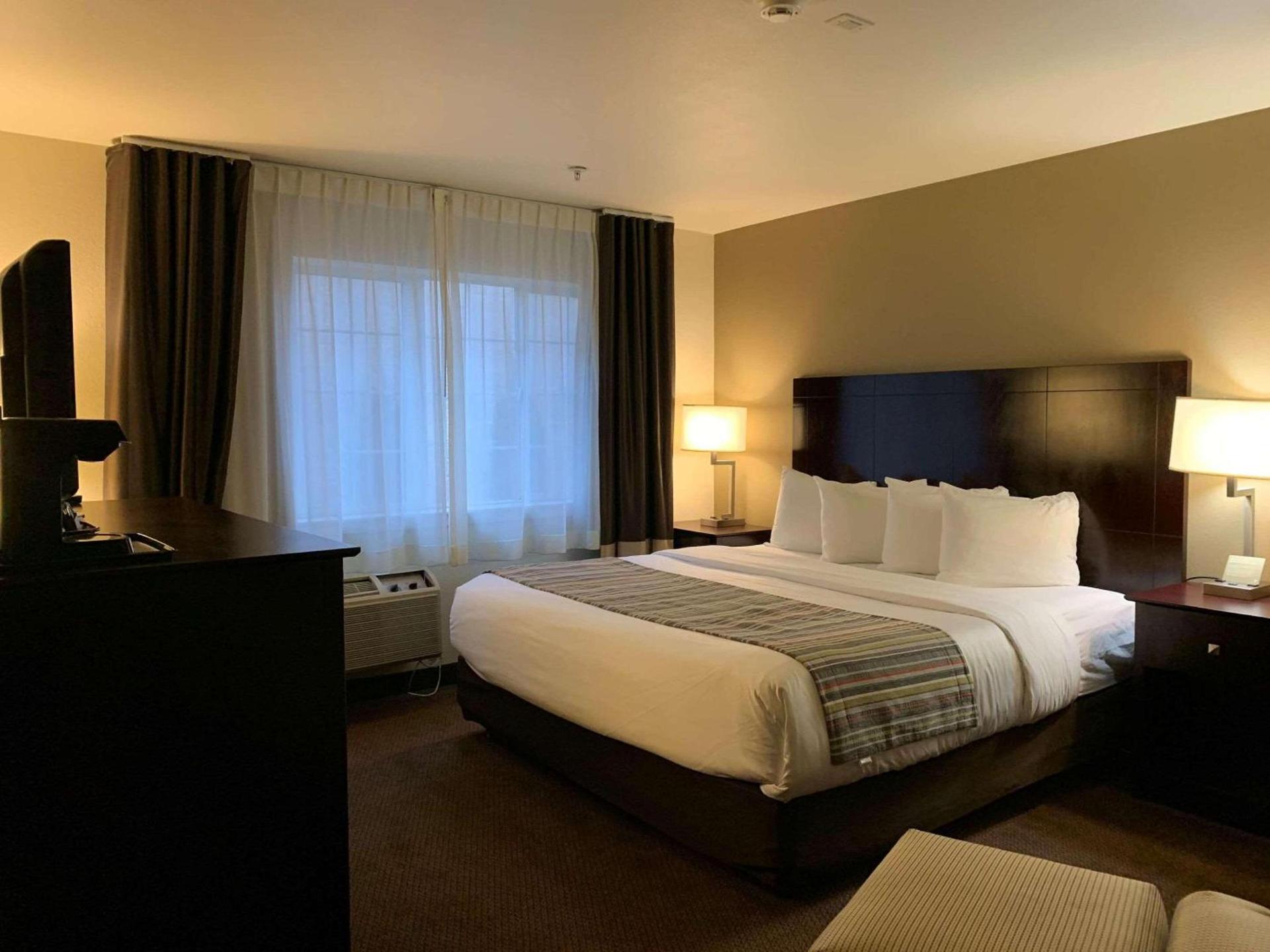 Country Inn & Suites by Radisson, Bend, OR photo 7