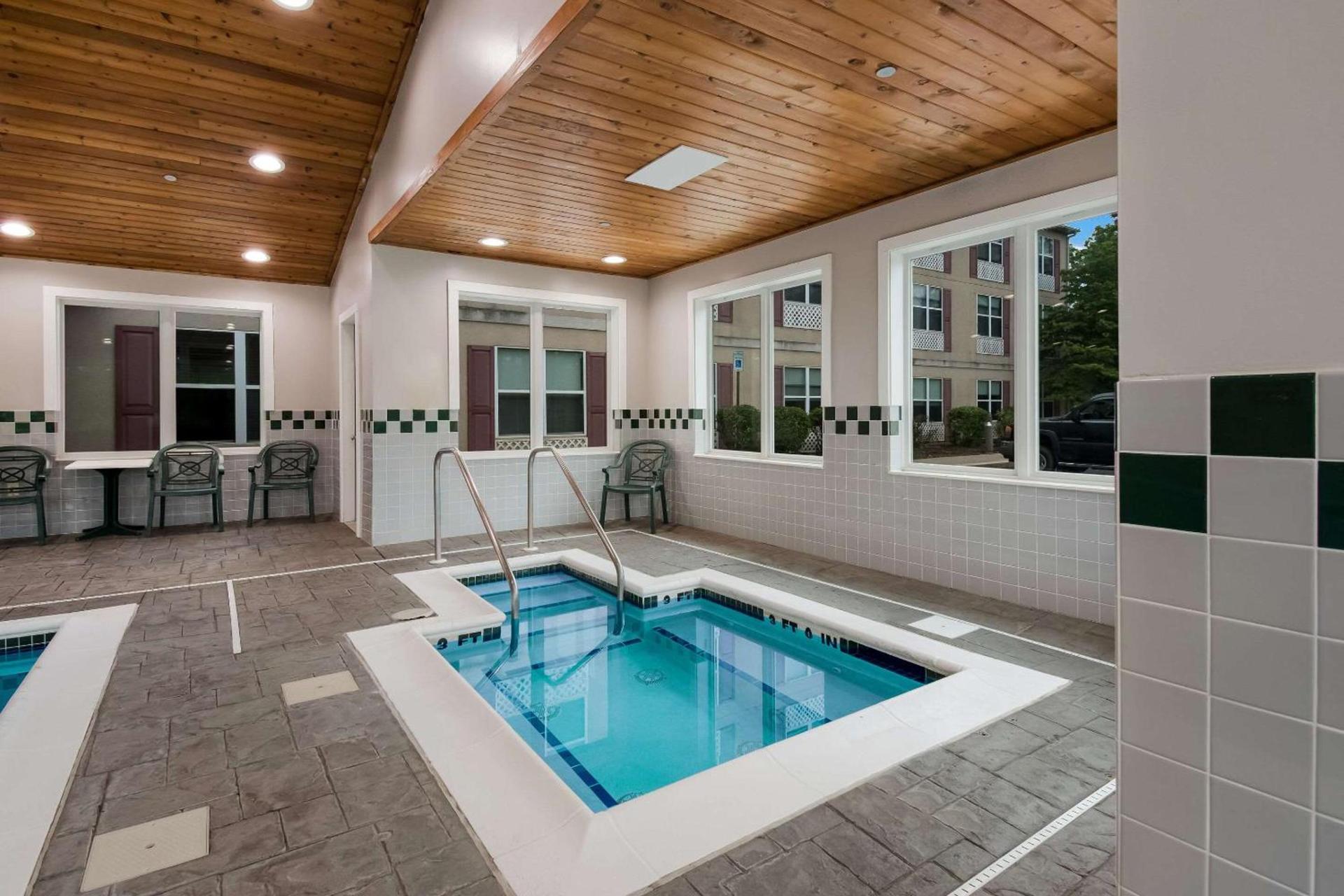 Country Inn & Suites by Radisson, Harrisburg Northeast - Hershey photo 33