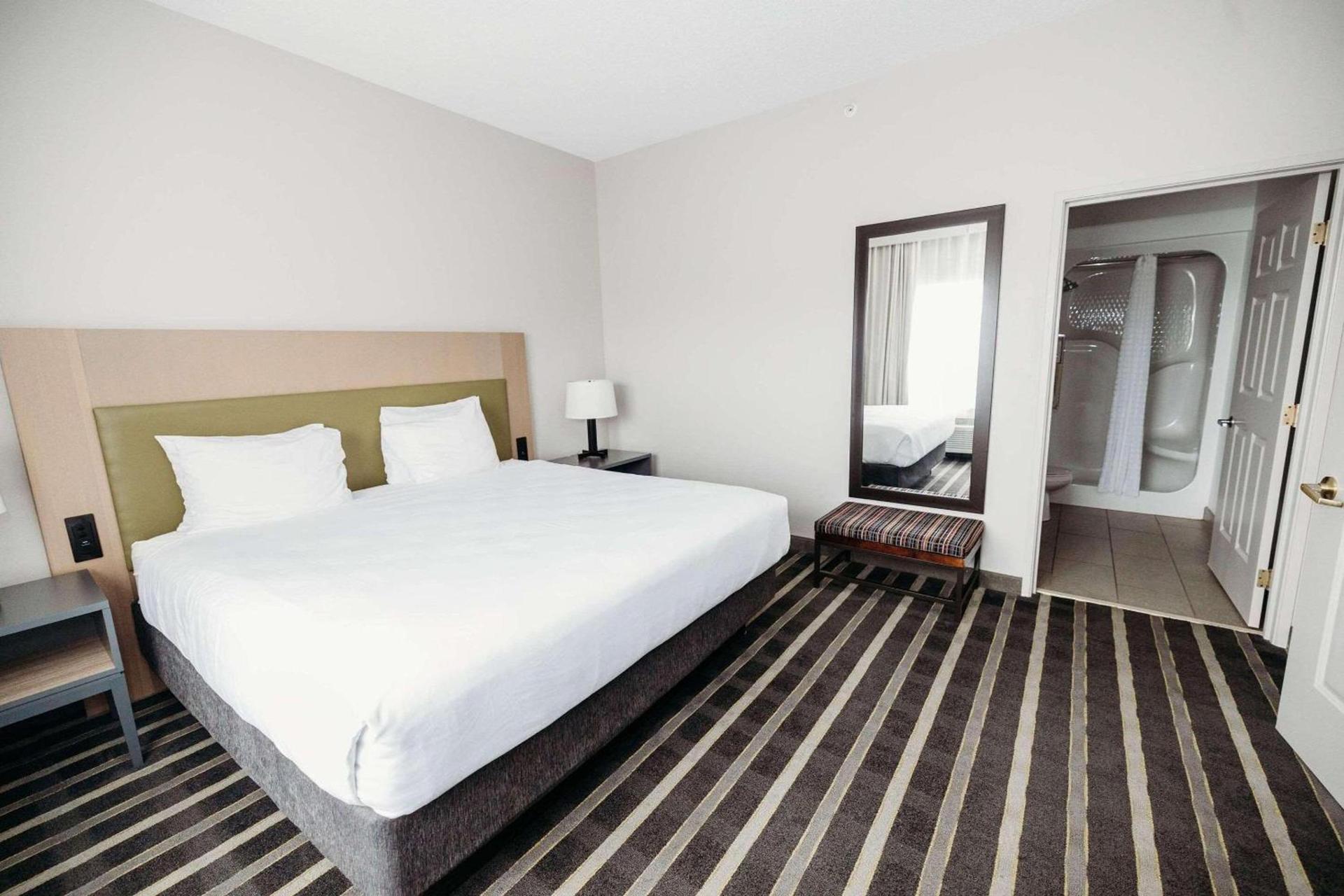 Parkview Inn & Suites, Lancaster Amish Country, PA photo 62