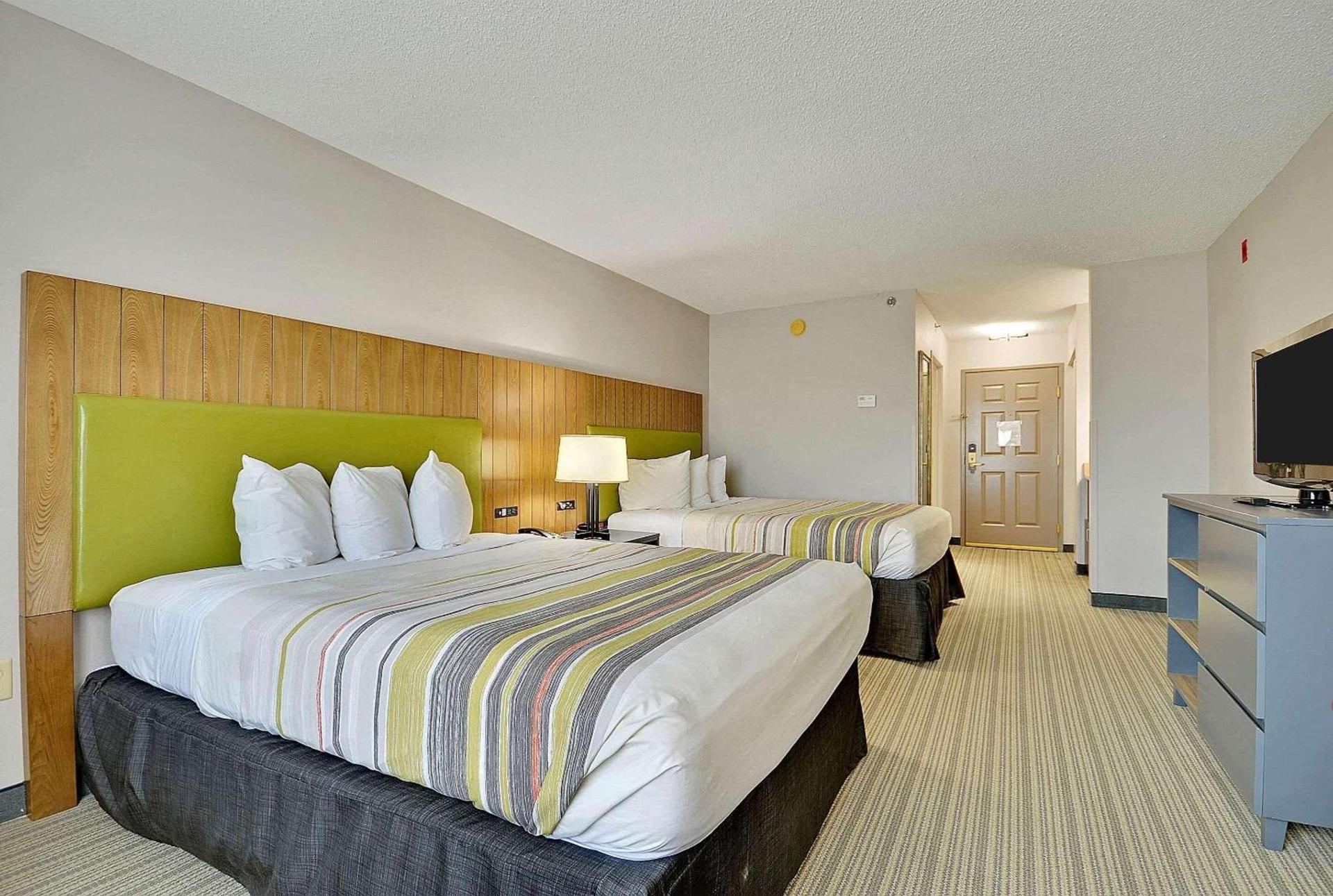 Country Inn & Suites By Radisson, Charleston North, SC photo 10