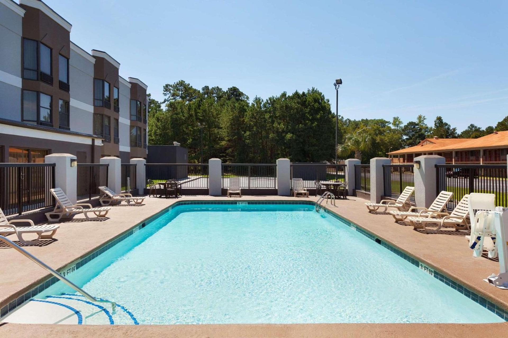 Spark By Hilton Florence North I-95, Sc photo 11