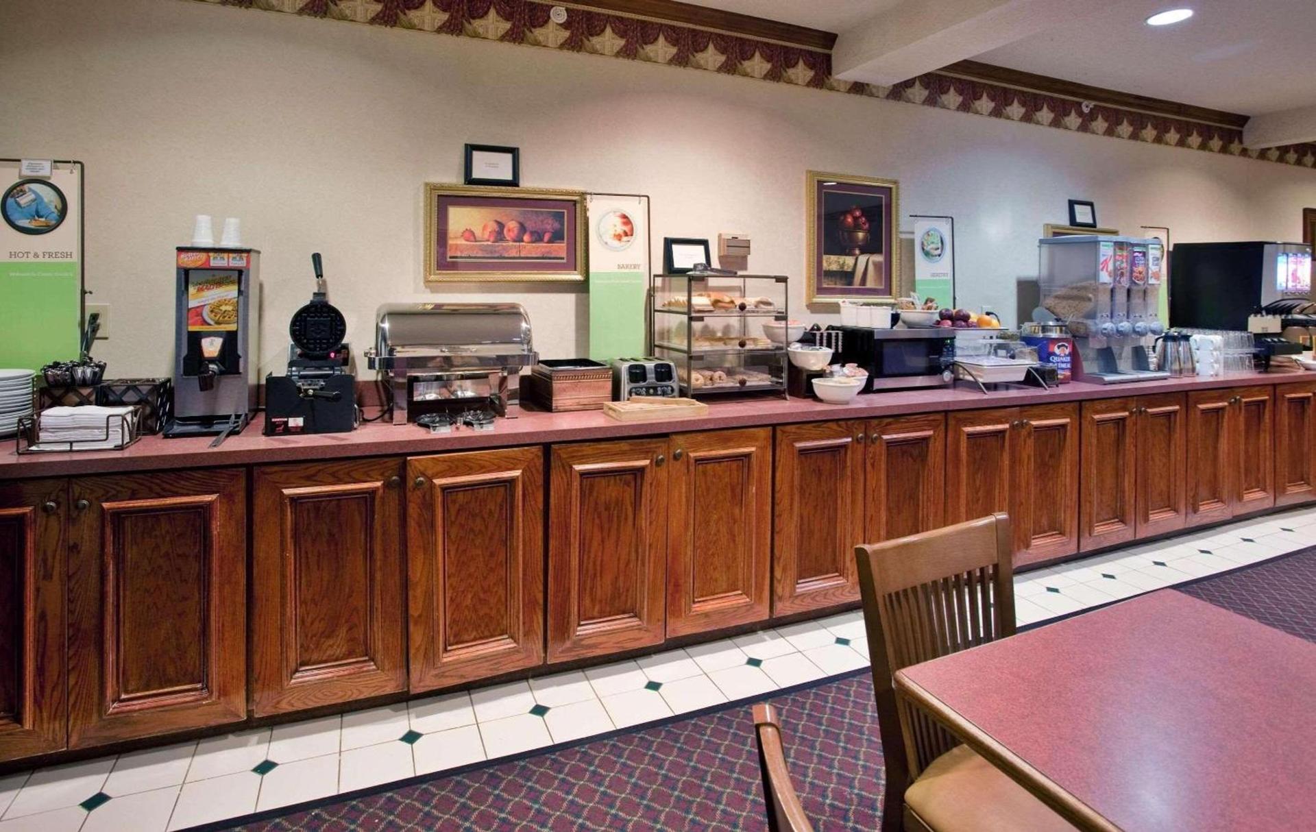 Country Inn & Suites by Radisson, Columbia, SC photo 8