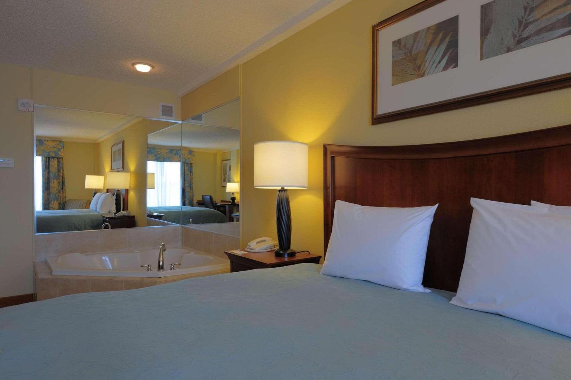 Spark by Hilton Orangeburg photo 34