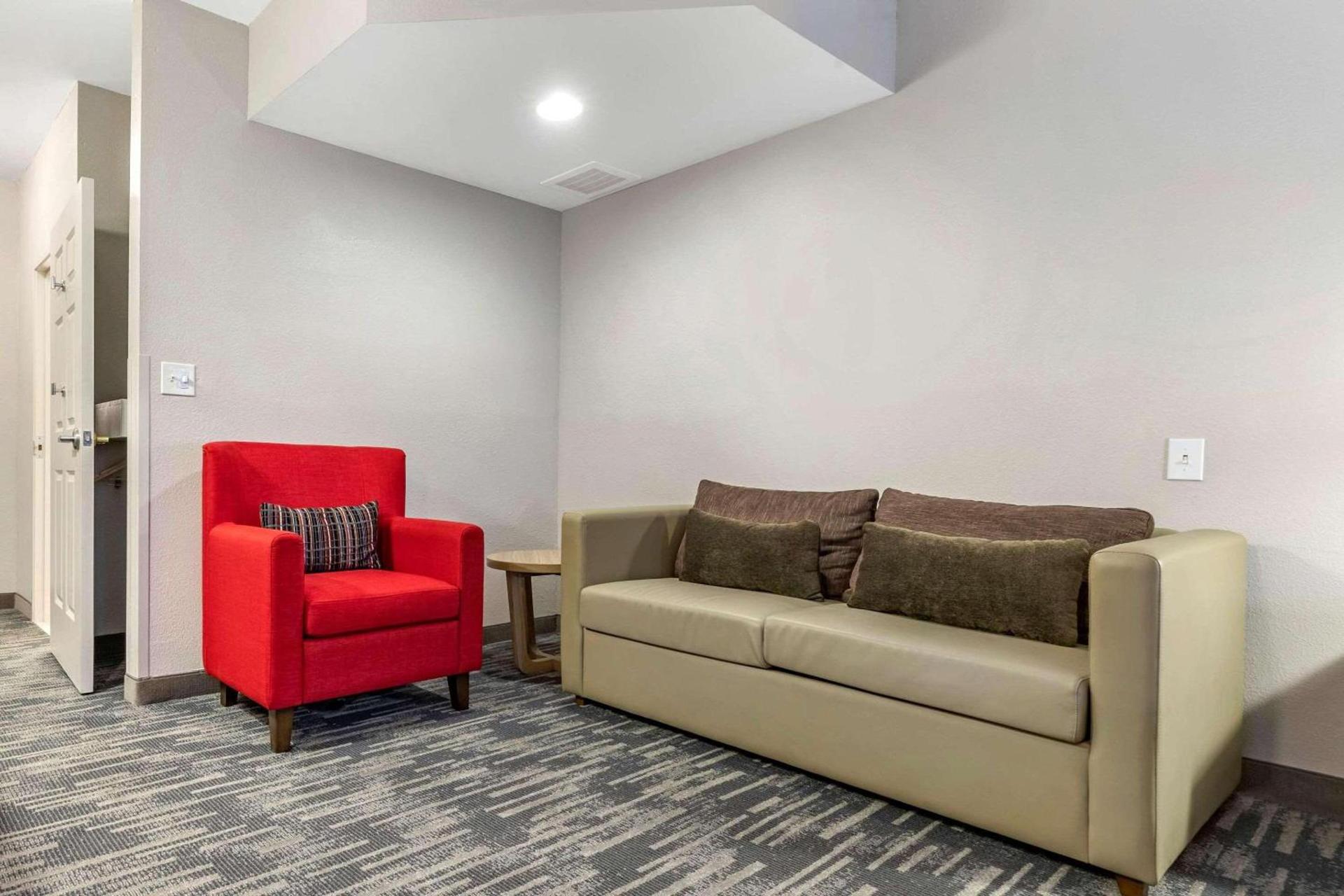 Country Inn & Suites by Radisson, Aiken South photo 6