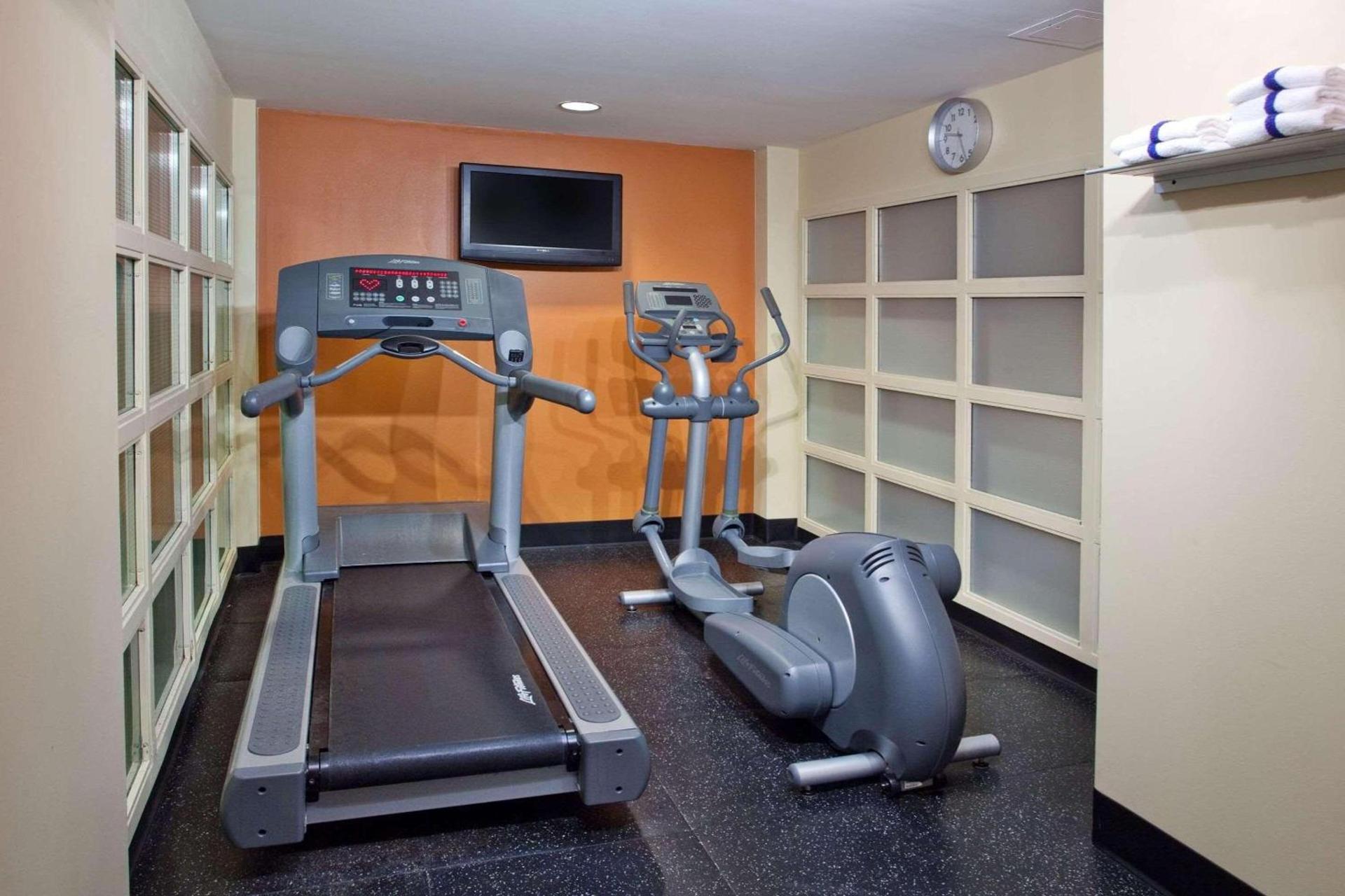 Country Inn & Suites by Radisson, Anderson, SC photo 13