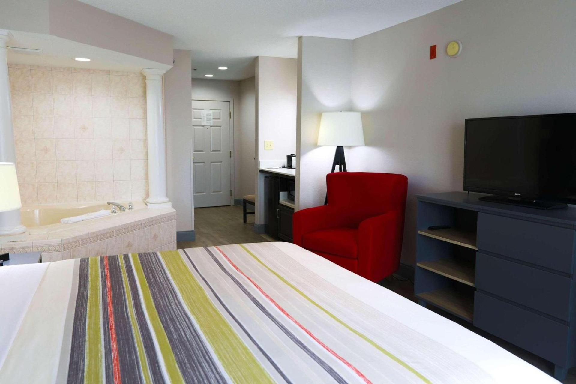 Country Inn & Suites by Radisson, Myrtle Beach, SC photo 40