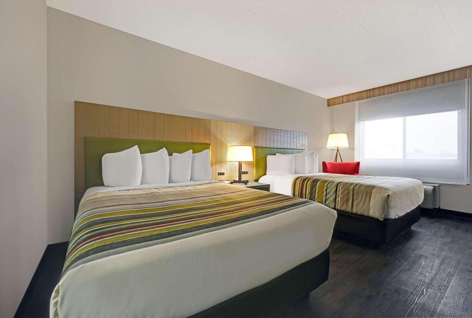 Country Inn & Suites by Radisson, Pierre, SD photo 3