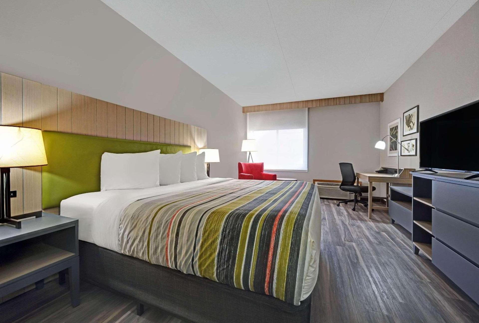 Country Inn & Suites by Radisson, Pierre, SD photo 4