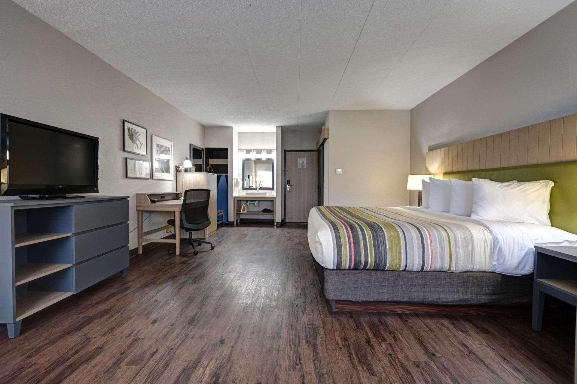 Country Inn & Suites by Radisson, Pierre, SD photo 8