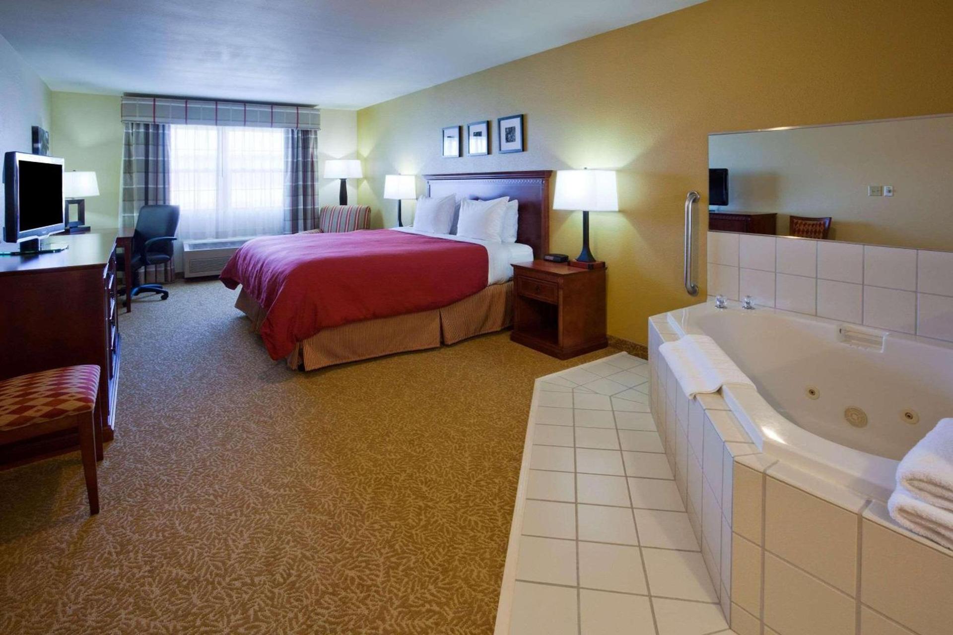 Country Inn & Suites by Radisson, Dakota Dunes, SD photo 10