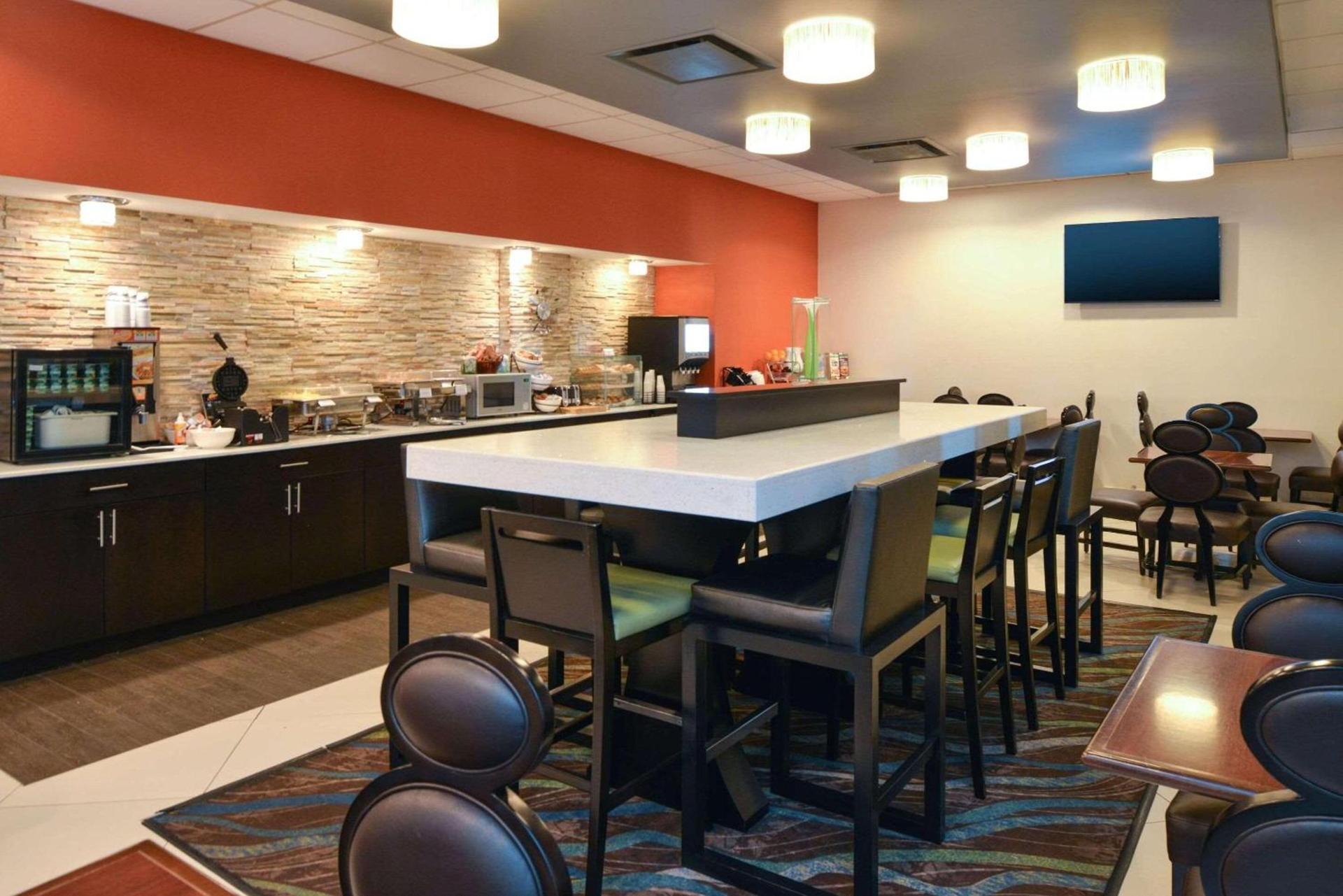 Country Inn & Suites by Radisson Nashville Airport TN photo 21