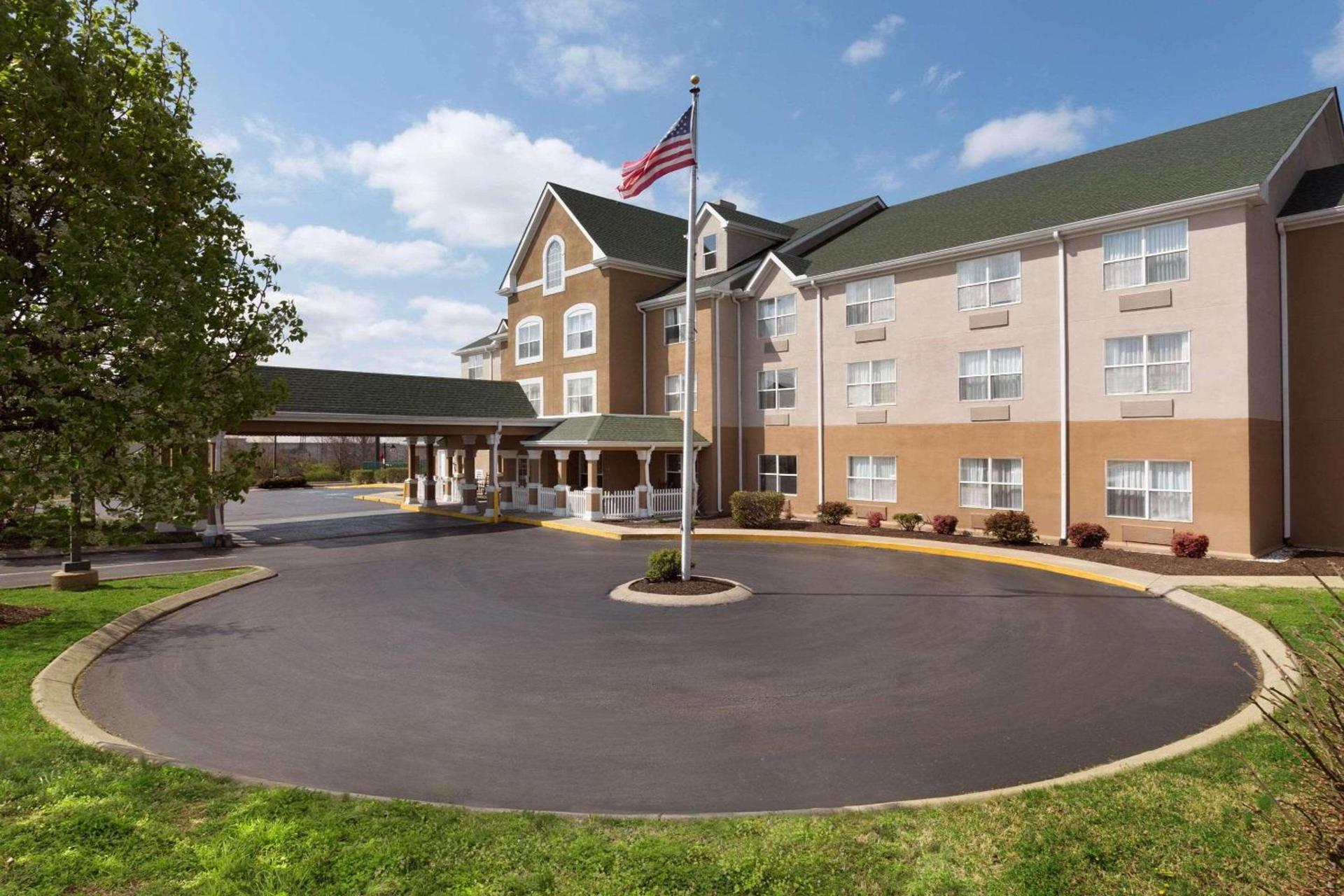 Country Inn & Suites by Radisson, Nashville, TN photo 1