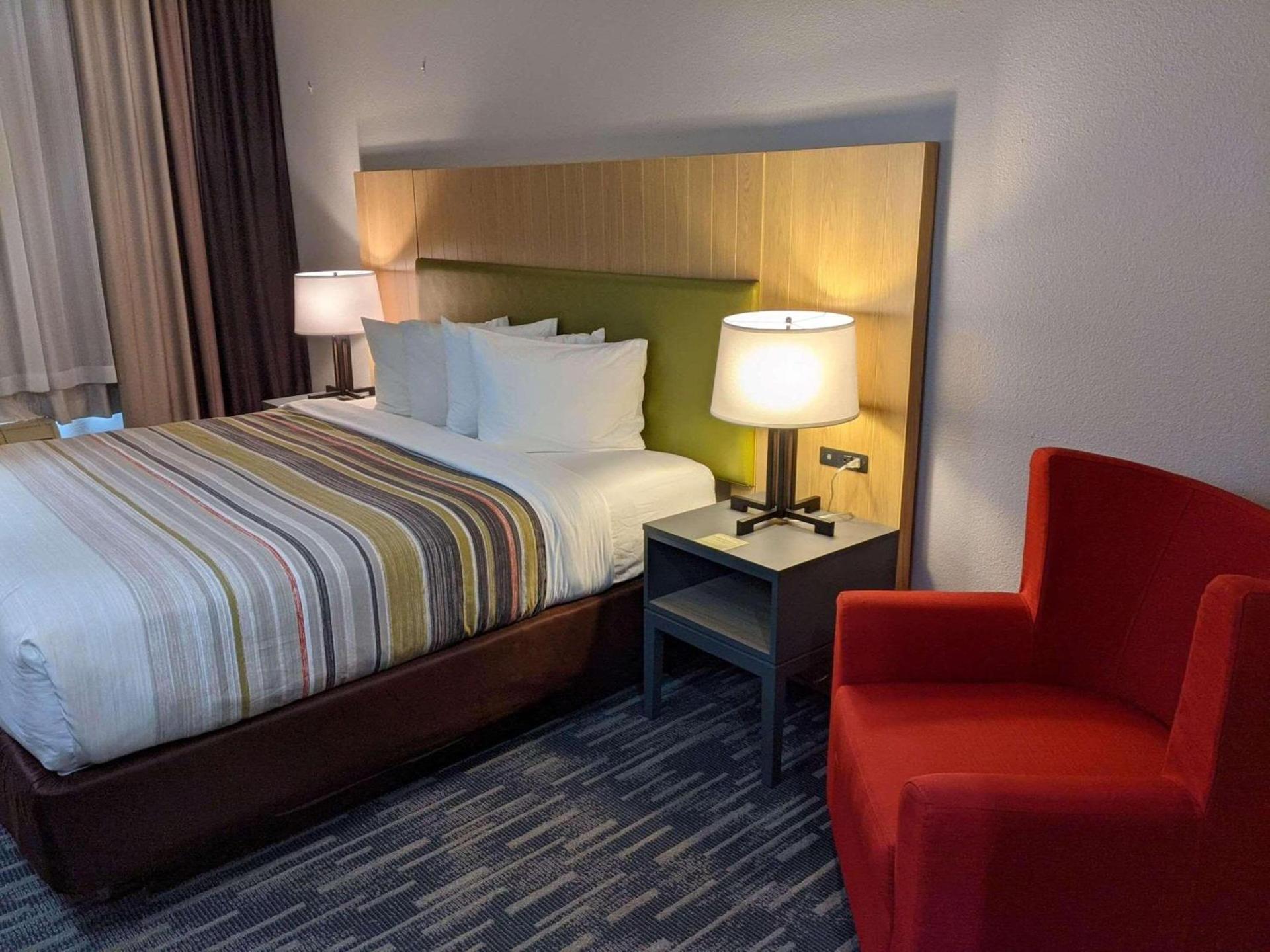 Country Inn & Suites by Radisson, Nashville, TN photo 10