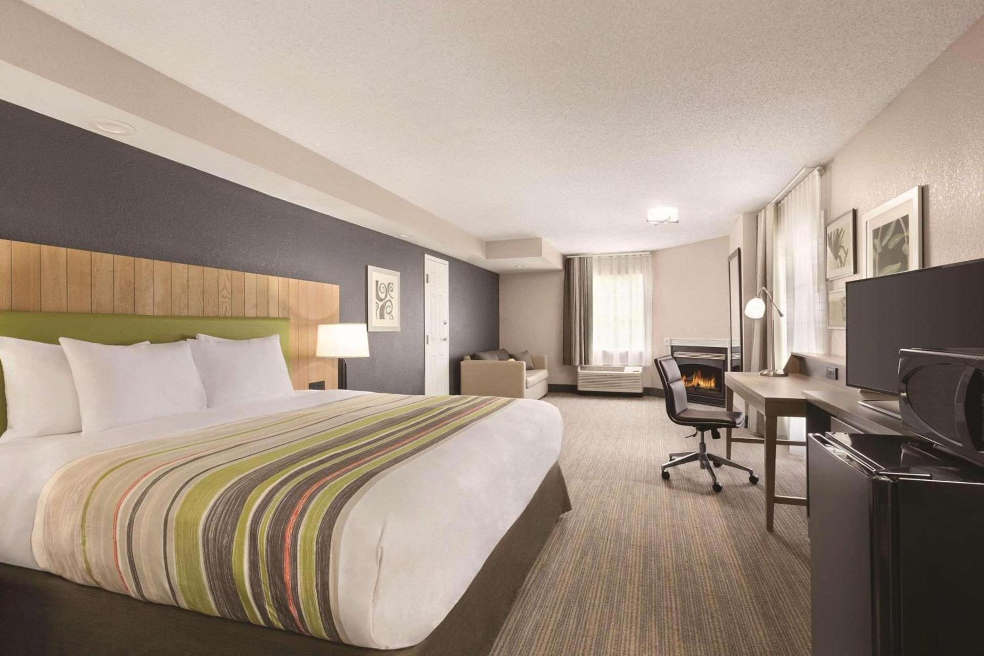 Country Inn & Suites by Radisson, Pigeon Forge South, TN photo 9