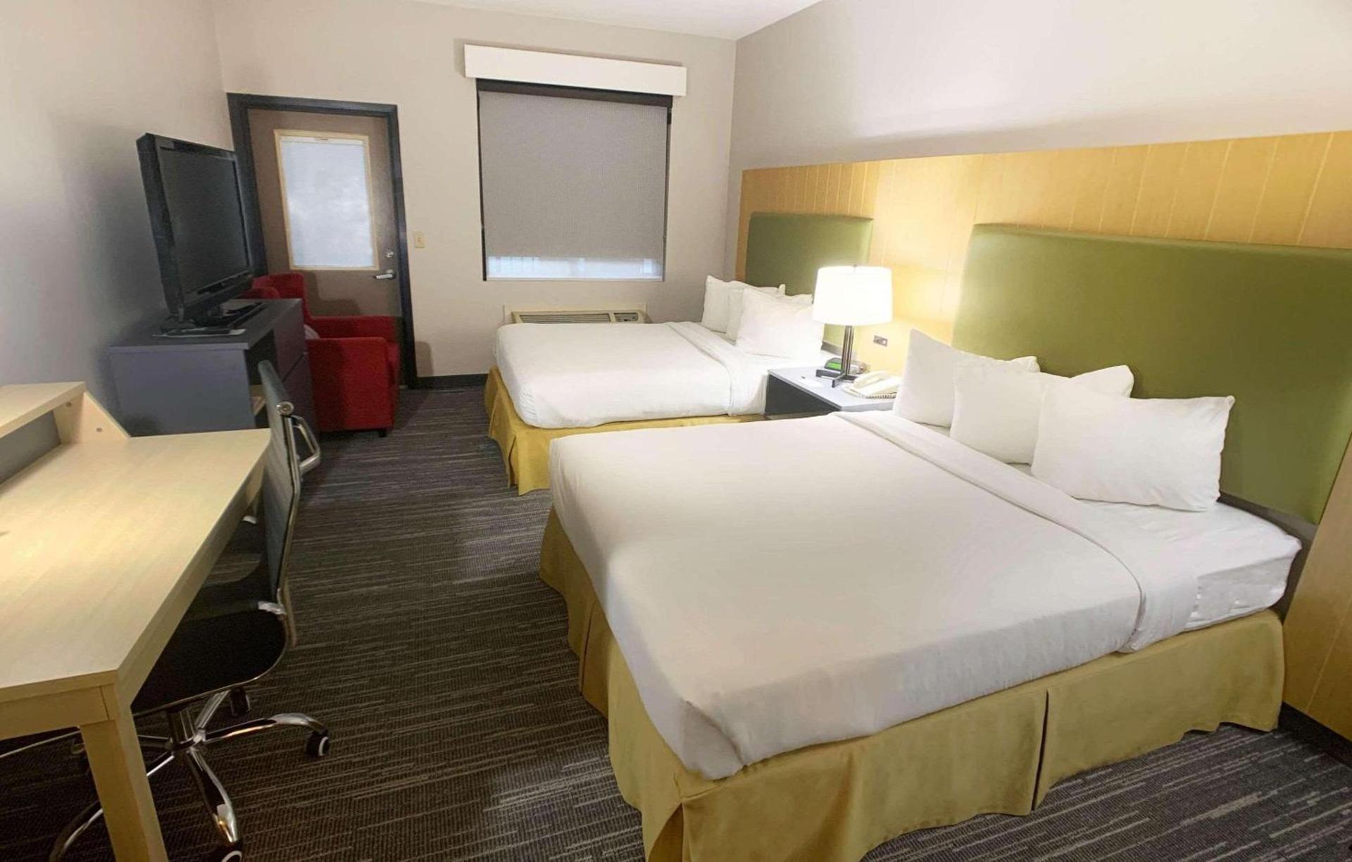 Country Inn & Suites by Radisson, Fort Worth West l-30 NAS JRB photo 5