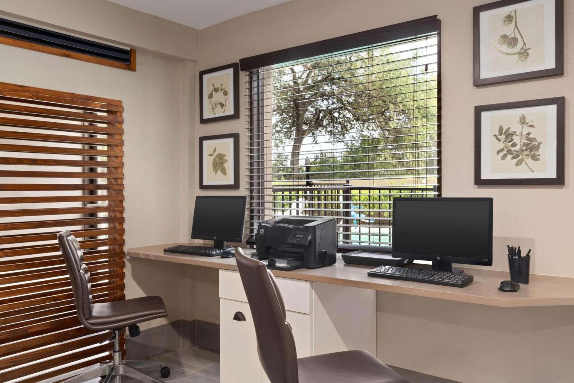 Country Inn & Suites by Radisson, San Antonio Medical Center, TX photo 12