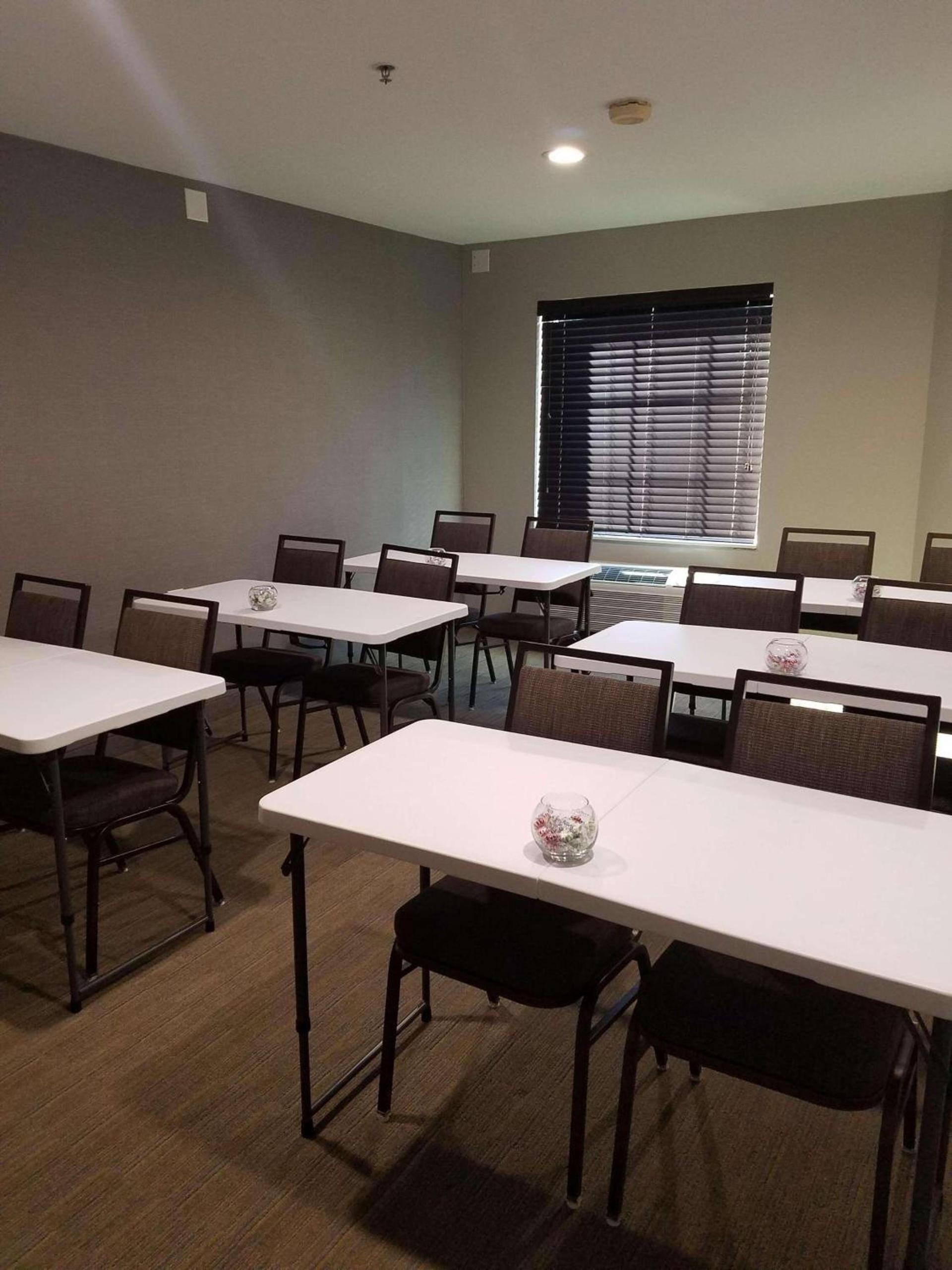 Country Inn & Suites by Radisson, San Antonio Medical Center, TX photo 15