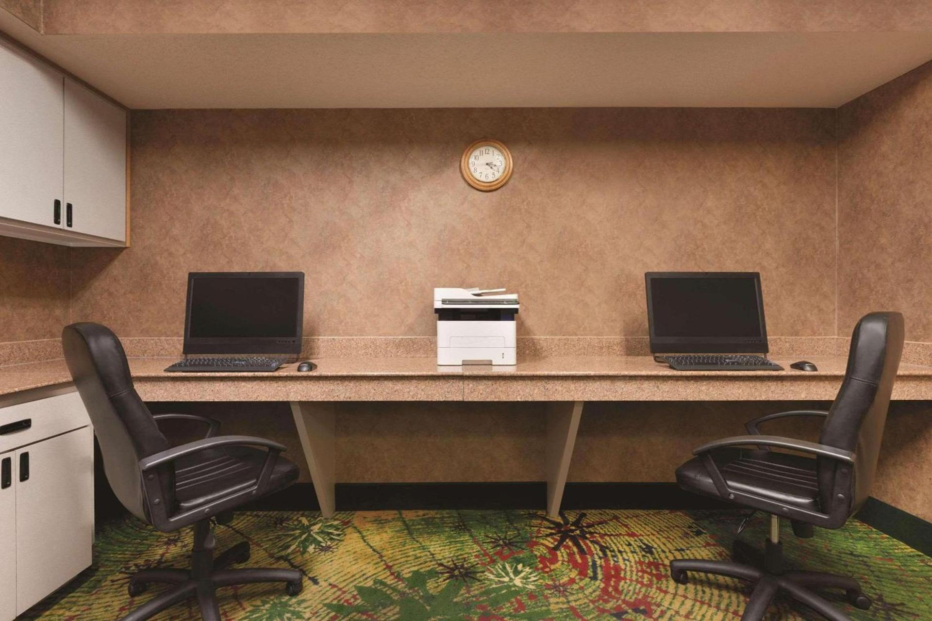 Comfort Inn & Suites Portland Corpus Christi photo 9