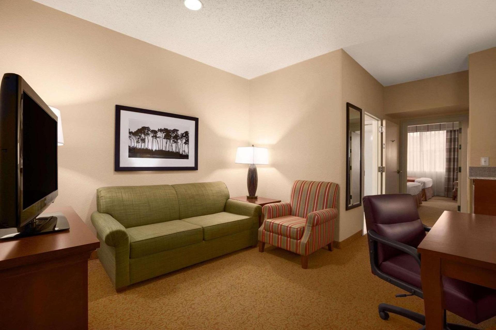 Country Inn & Suites by Radisson, Humble IAH East photo 6