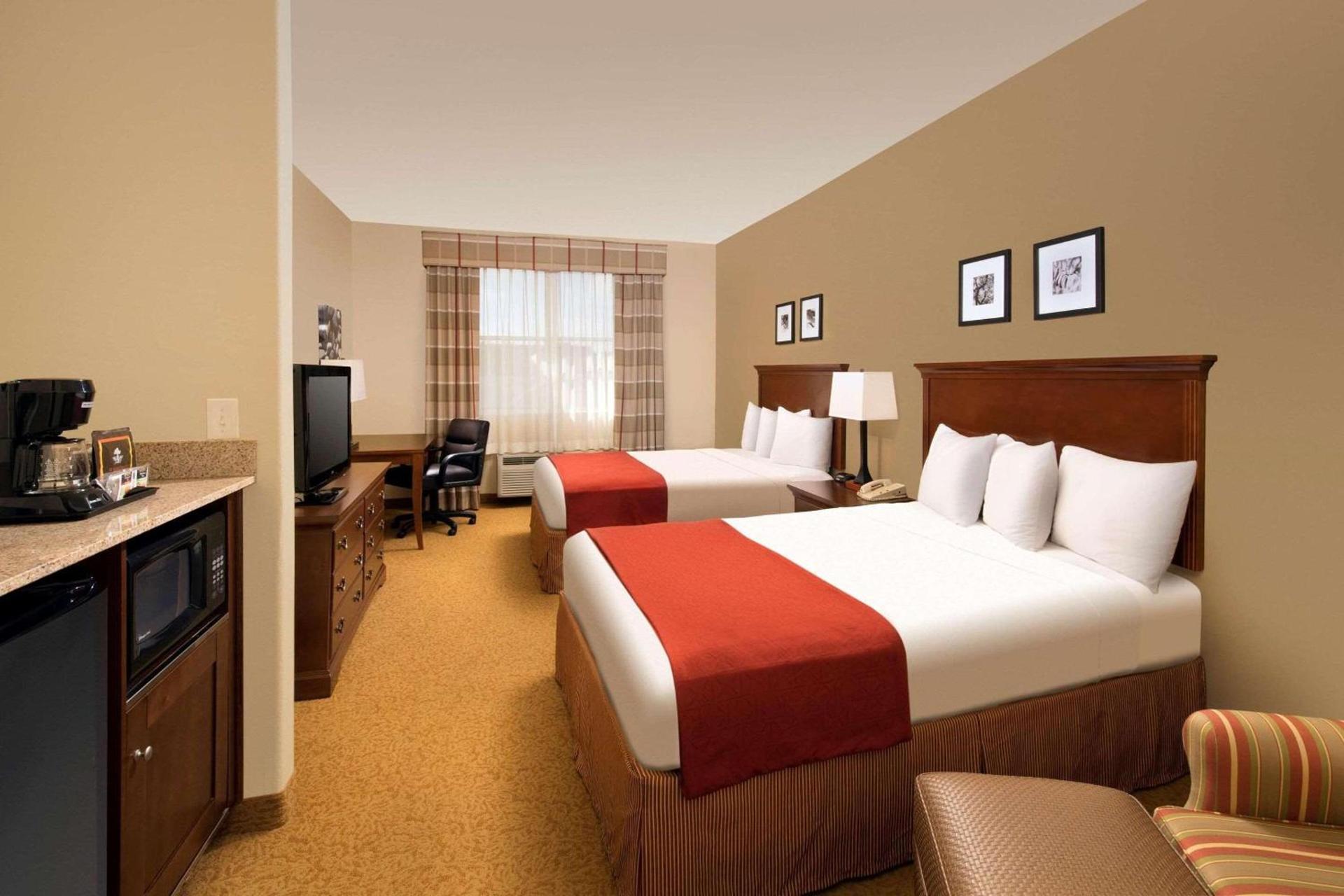 Country Inn & Suites by Radisson, Humble IAH East photo 4