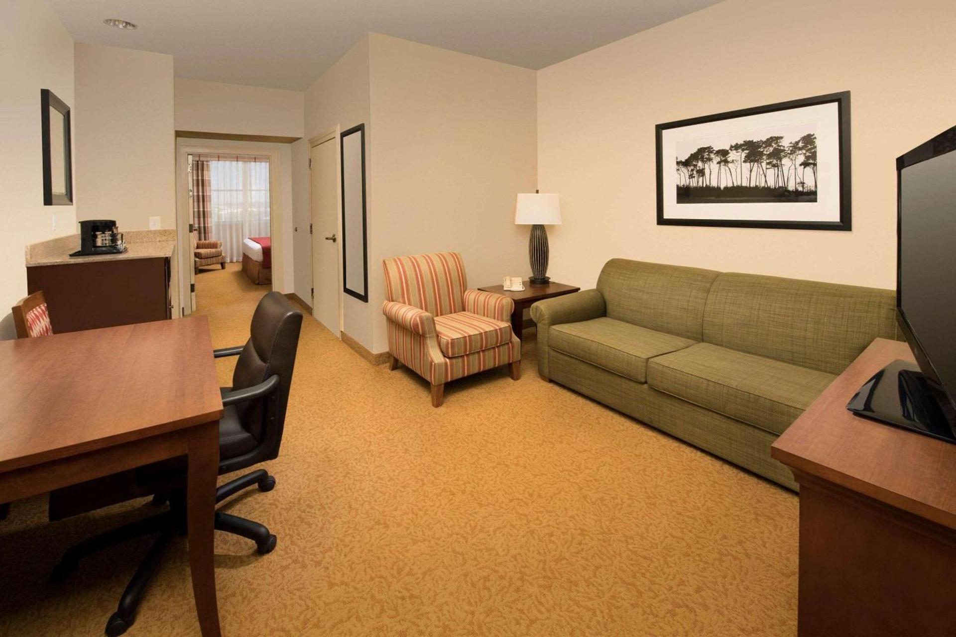 Country Inn & Suites by Radisson, Humble IAH East photo 8