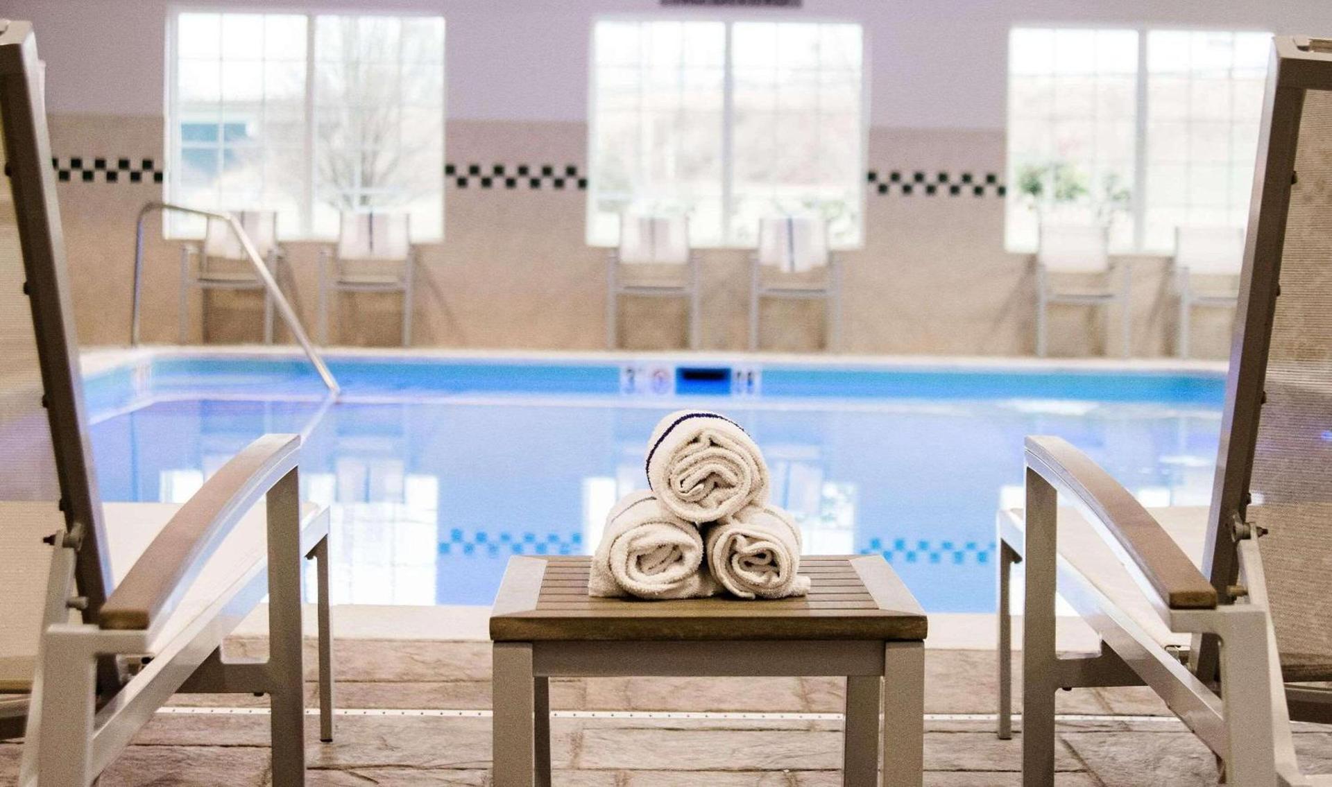 Country Inn & Suites by Radisson, Winchester, VA photo 2
