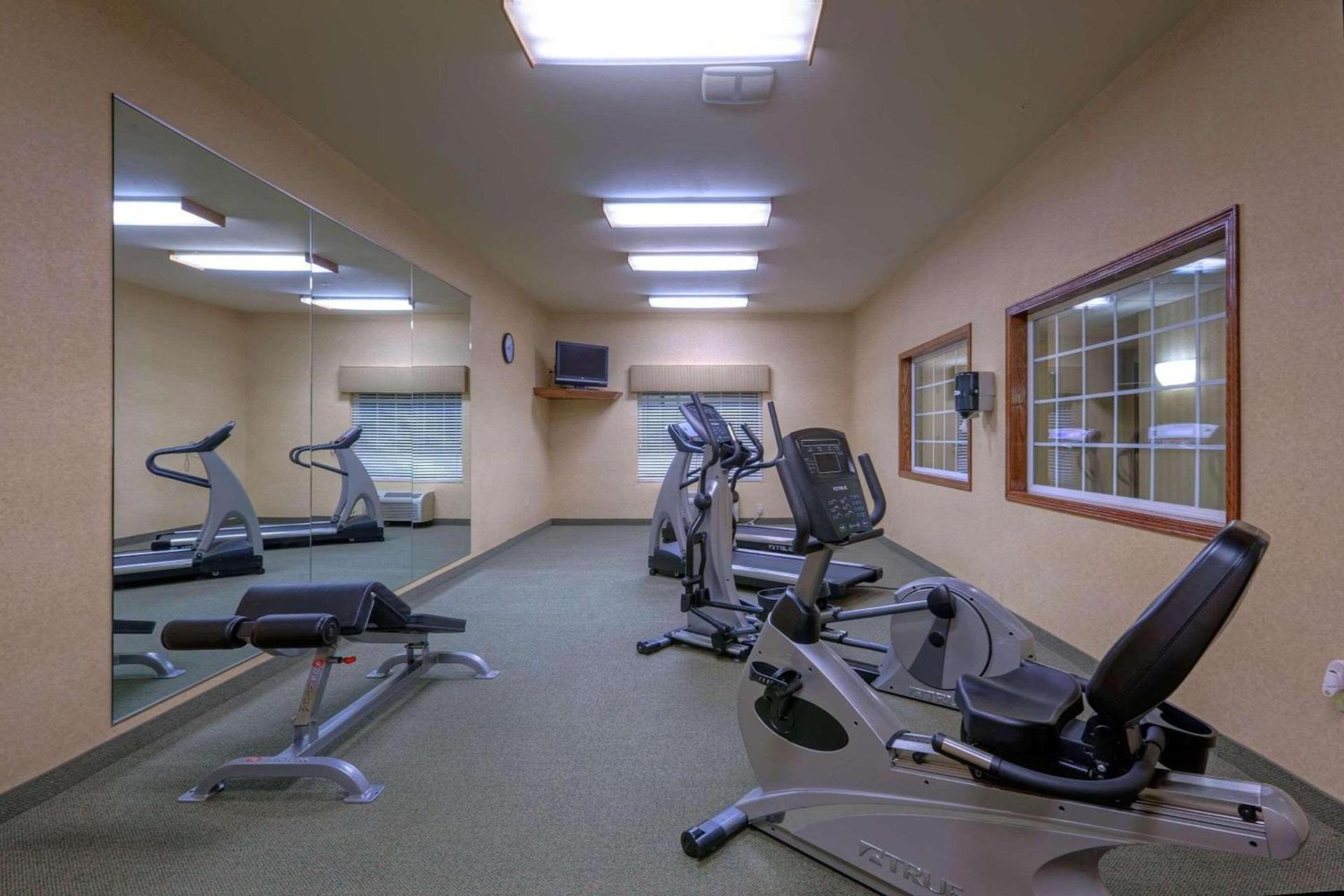 Country Inn & Suites by Radisson, Winchester, VA photo 34