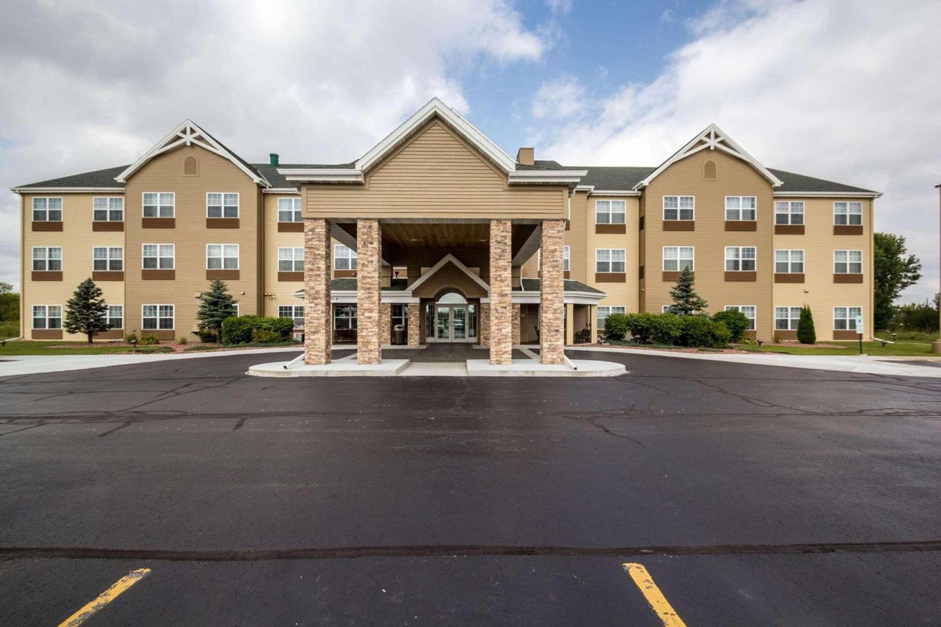 Country Inn & Suites by Radisson, Fond du Lac, WI — hotel in Fond du Lac