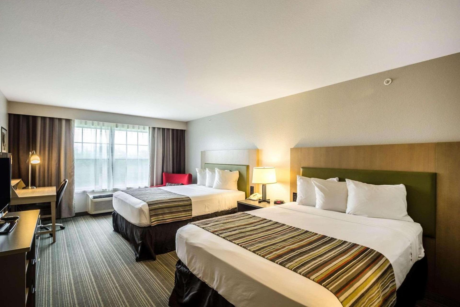 Country Inn & Suites by Radisson, Fond du Lac, WI photo 8