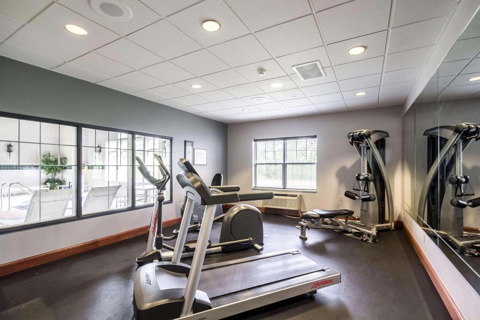 Country Inn & Suites by Radisson, Fond du Lac, WI photo 23