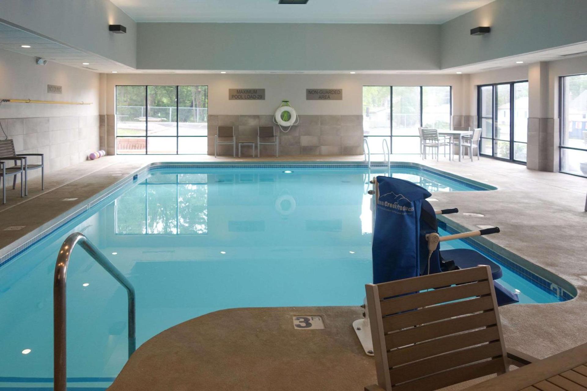 Country Inn & Suites by Radisson, La Crosse, WI photo 20