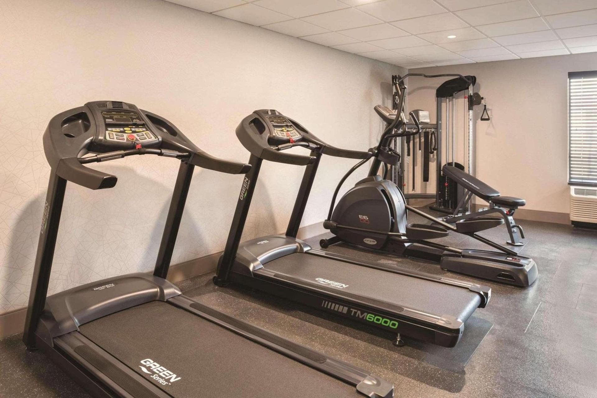 Country Inn & Suites by Radisson, La Crosse, WI photo 21