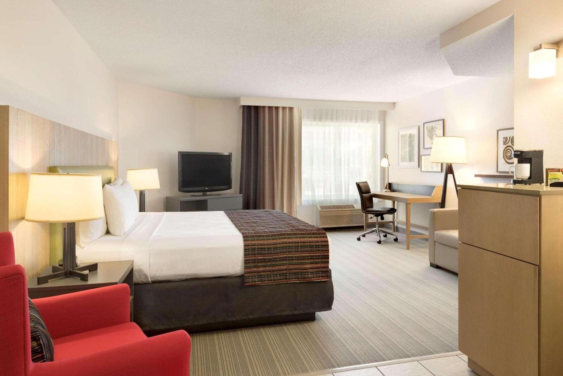 Country Inn & Suites by Radisson, Chippewa Falls, WI photo 6
