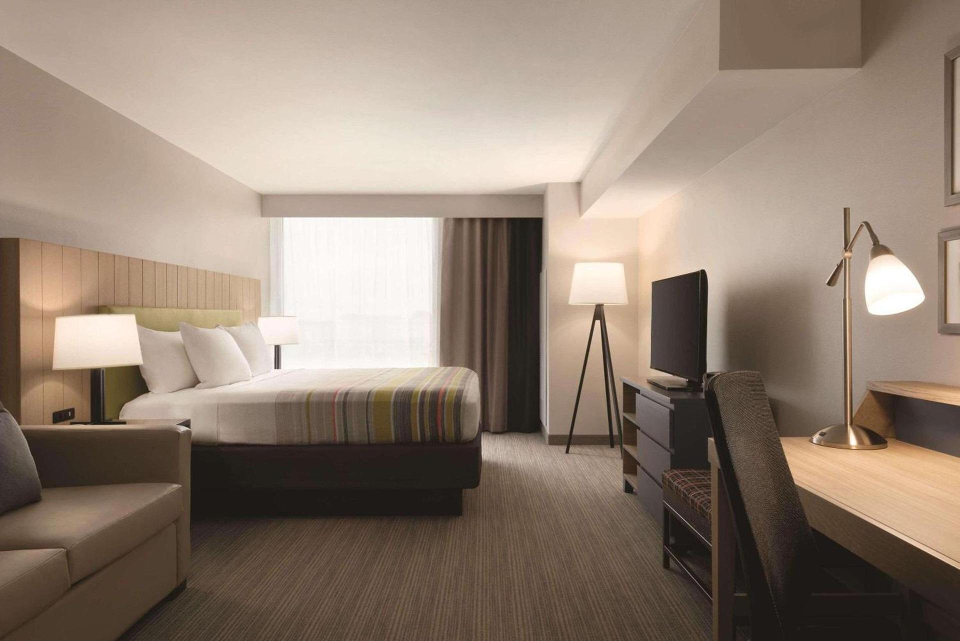 Country Inn & Suites by Radisson, Ft Atkinson, WI photo 15