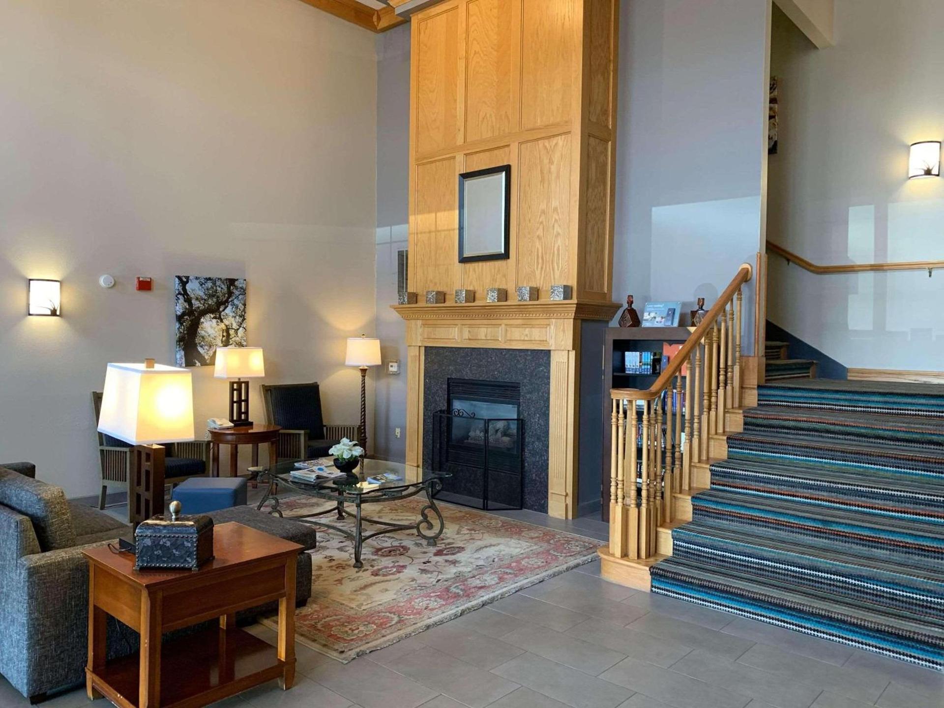 Country Inn & Suites by Radisson Kenosha - Pleasant Prairie photo 3