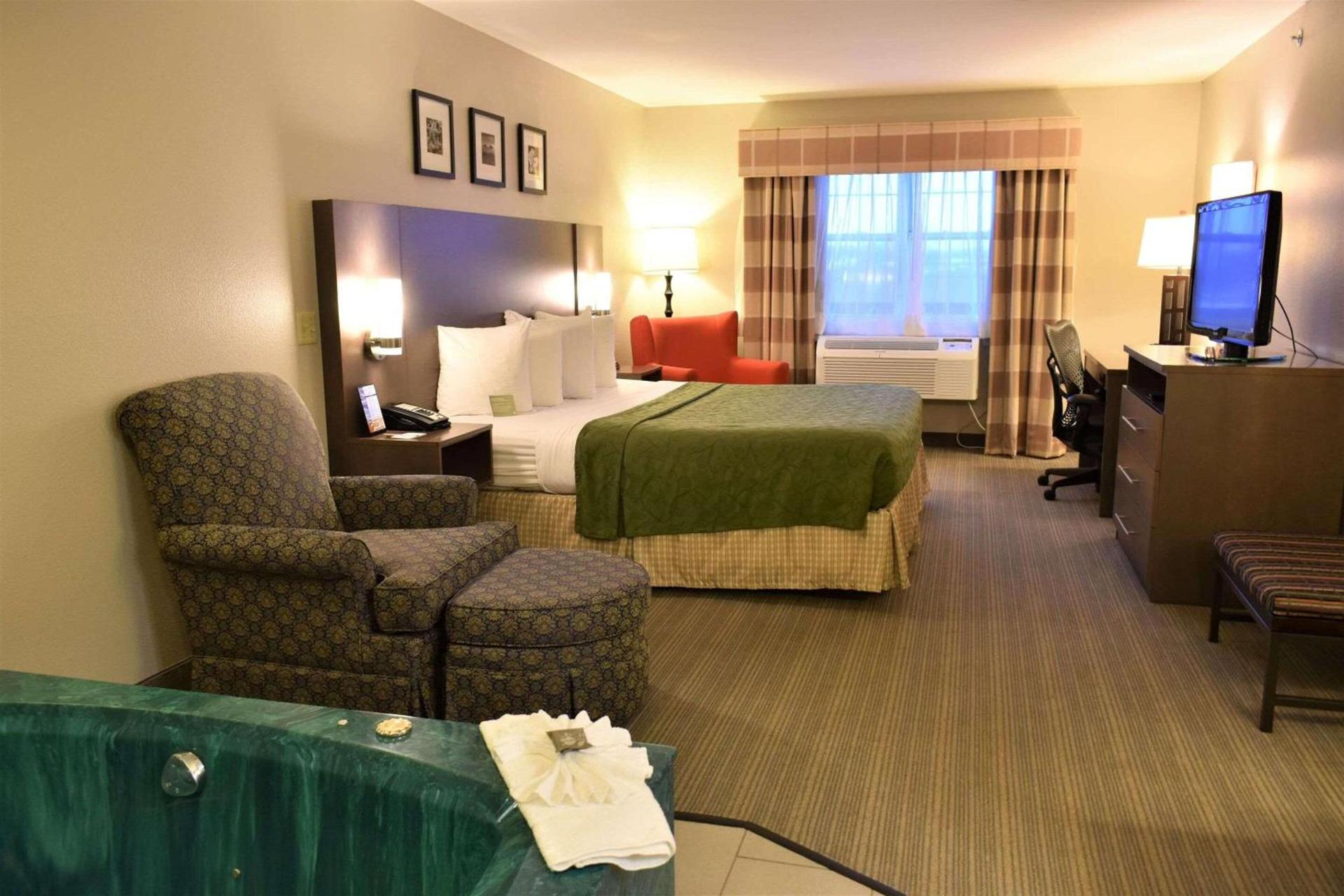 Country Inn & Suites by Radisson Kenosha - Pleasant Prairie photo 11