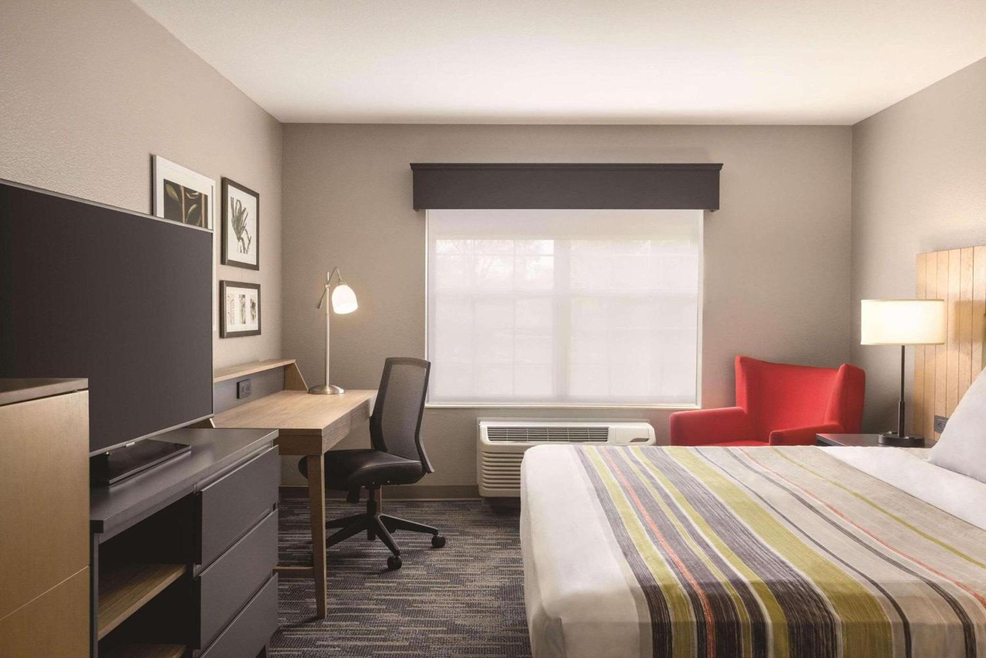 Country Inn & Suites by Radisson, Madison, WI photo 5