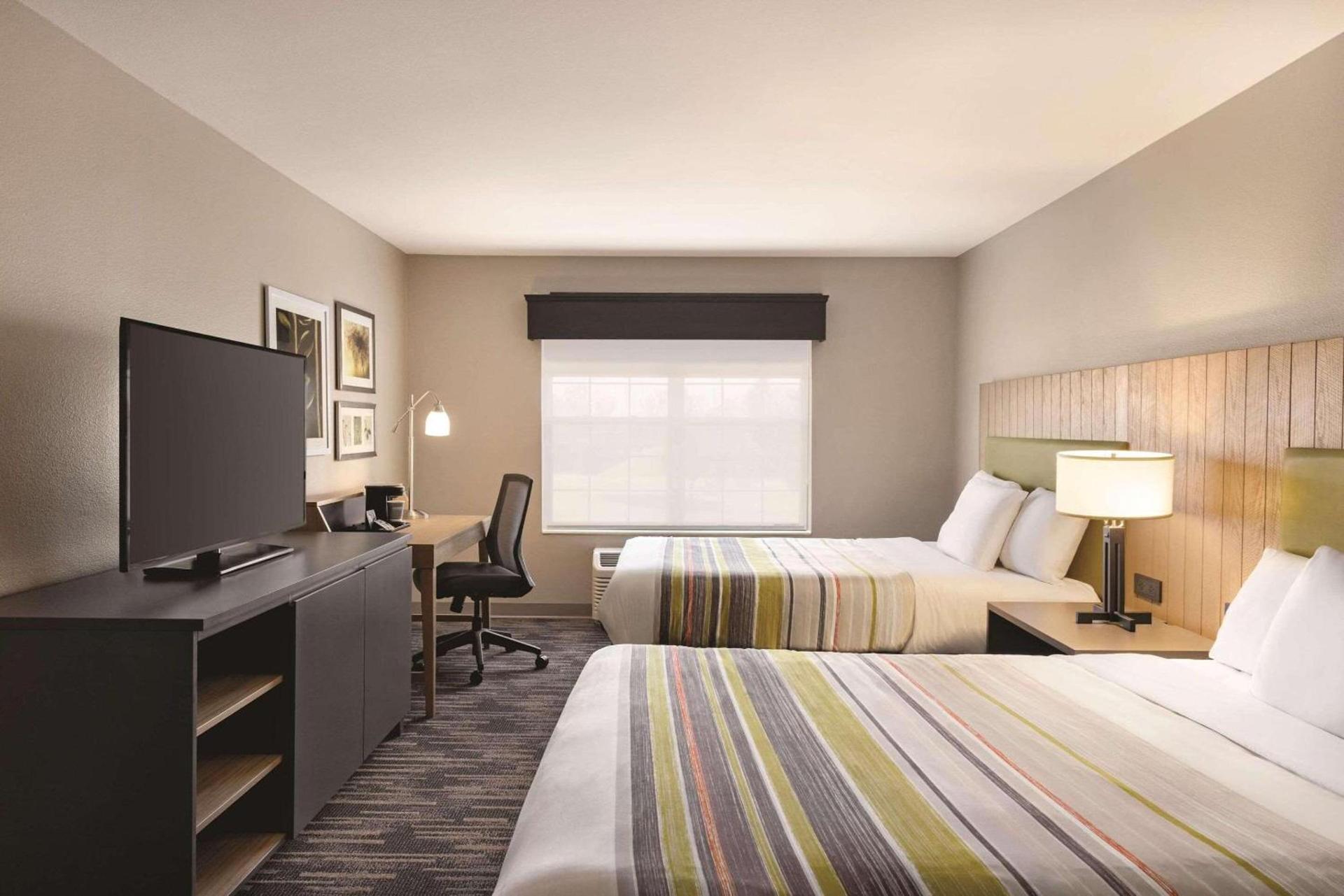 Country Inn & Suites by Radisson, Madison, WI photo 35