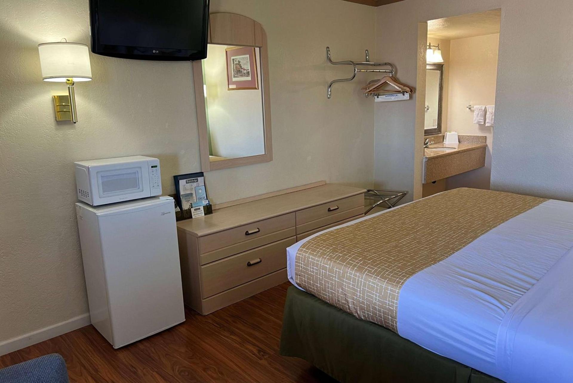 Travelodge by Wyndham Holbrook photo 21