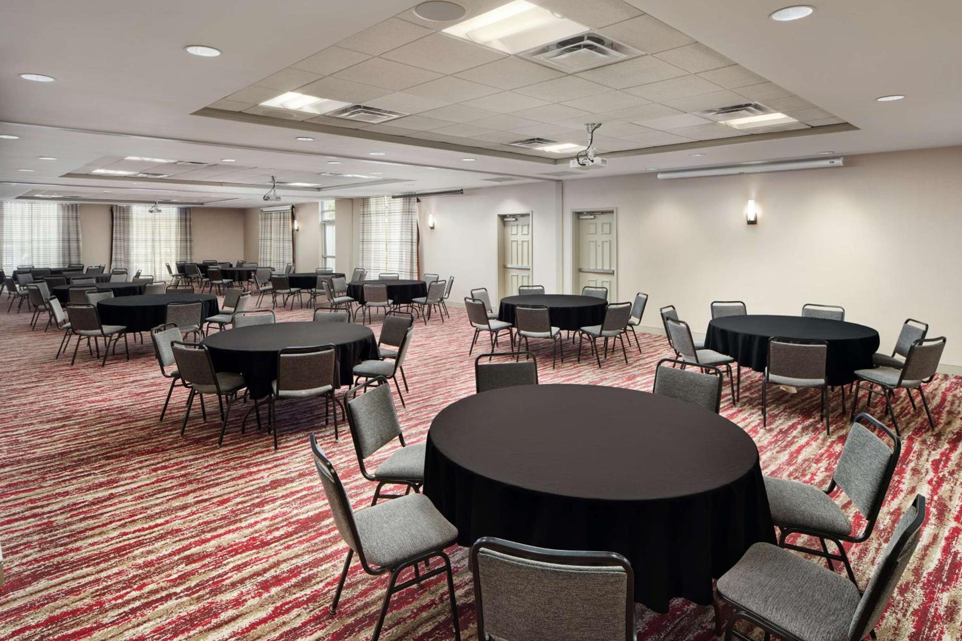 Hilton Garden Inn Schaumburg photo 26
