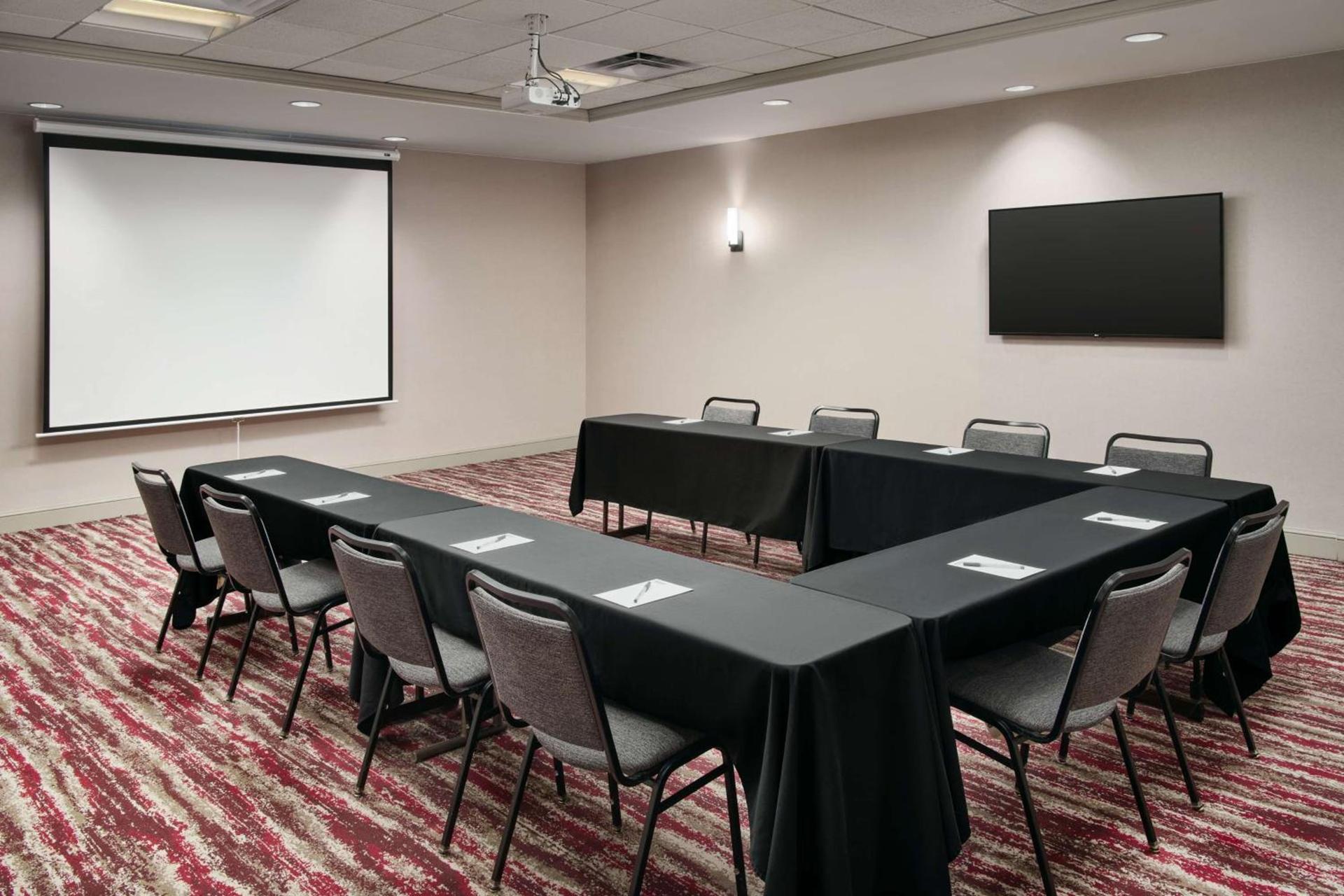 Hilton Garden Inn Schaumburg photo 29