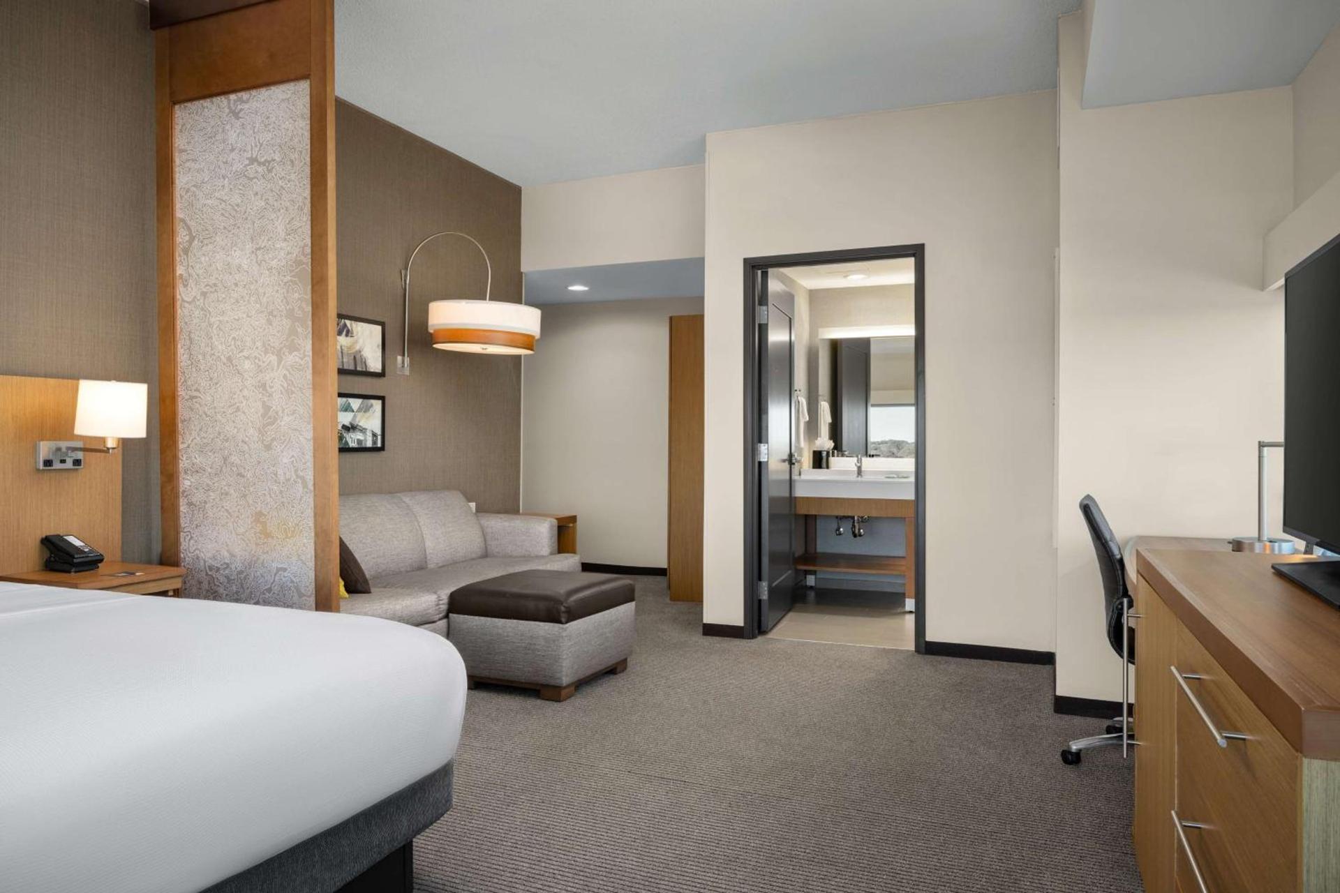 Hyatt Place Iowa City Downtown photo 23
