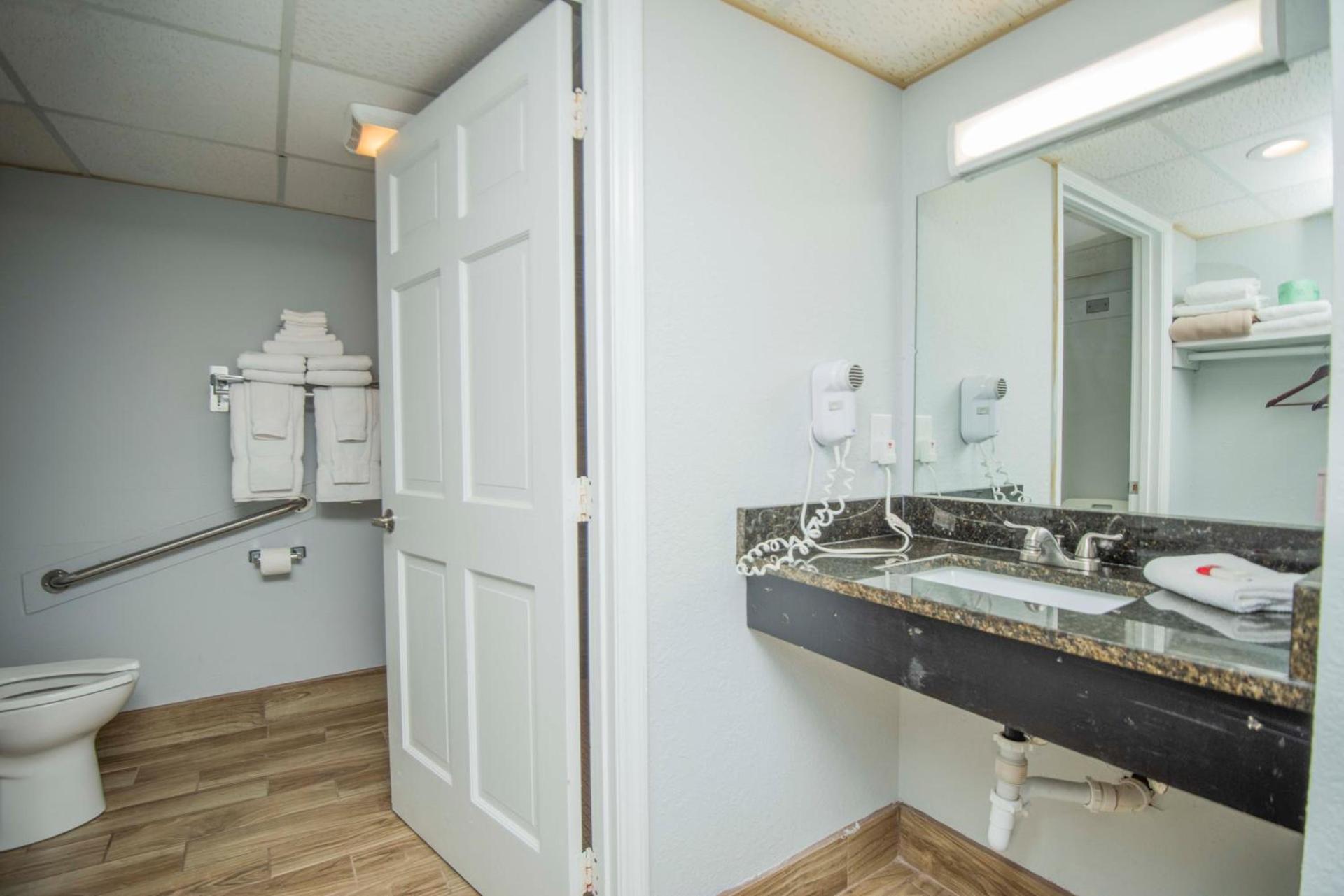 Tremont Lodge & Resort photo 73