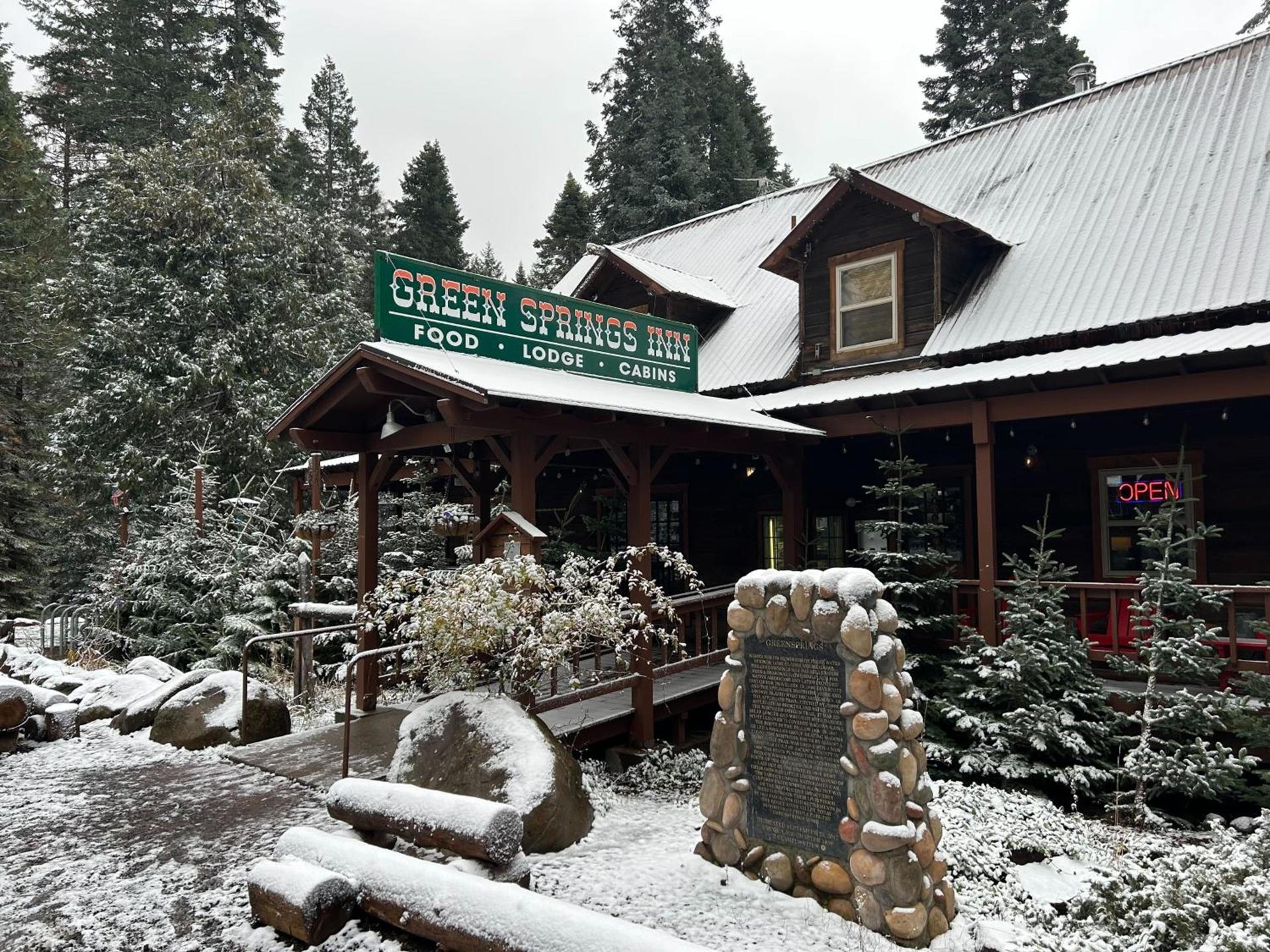 Green Springs Inn photo 2