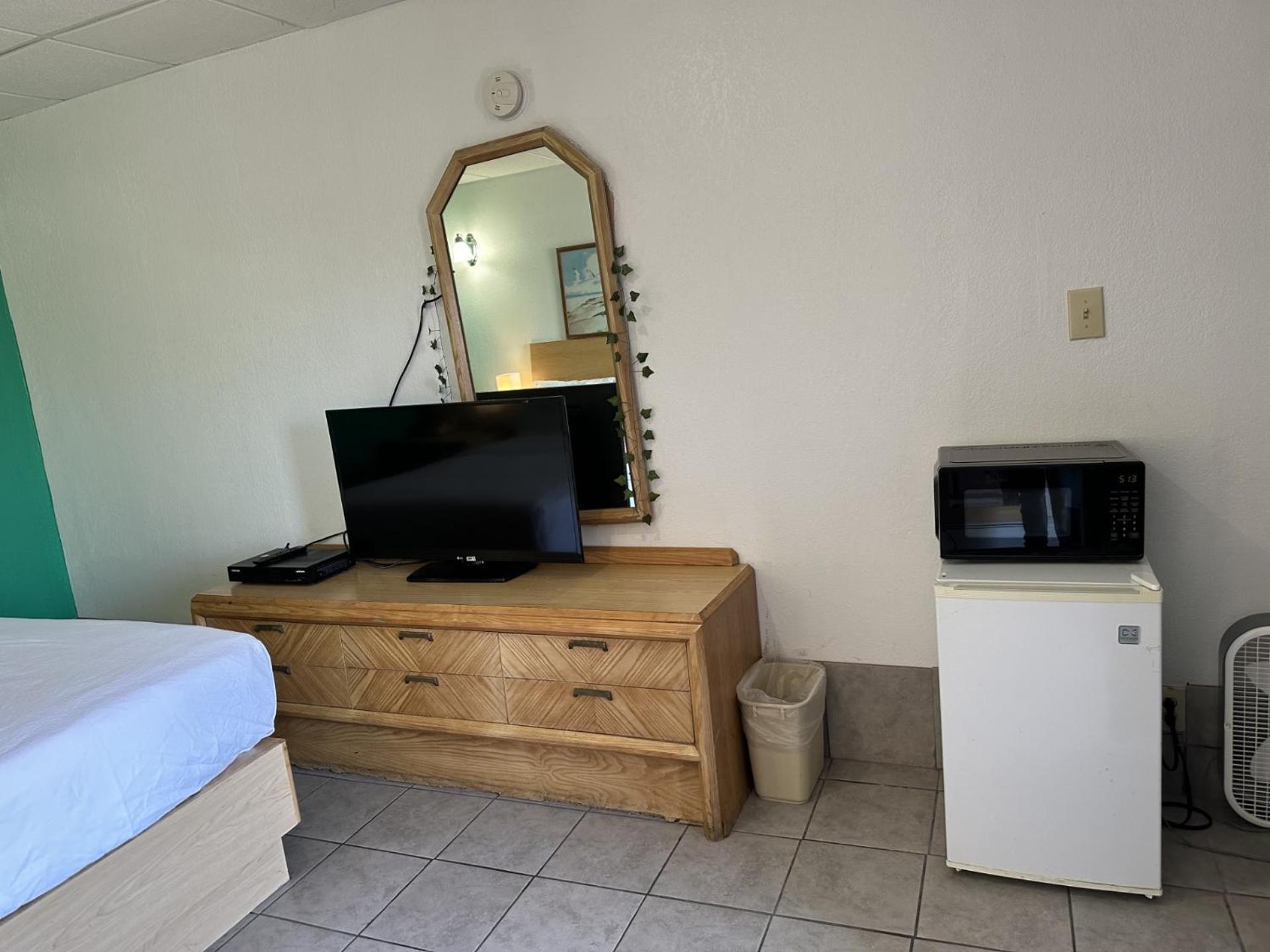 Tides Inn at Stehli Beach photo 46