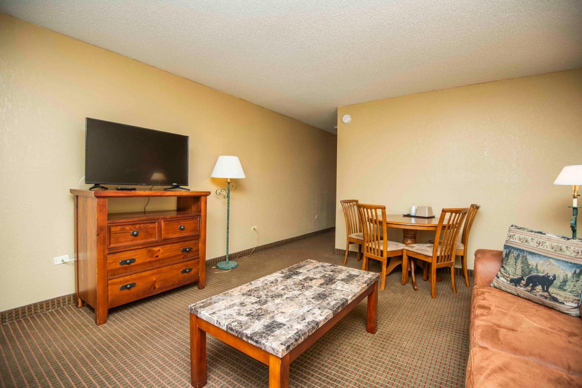 Tremont Lodge & Resort photo 80
