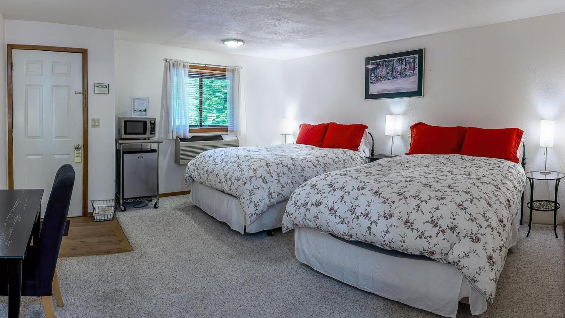 Green Springs Inn photo 40