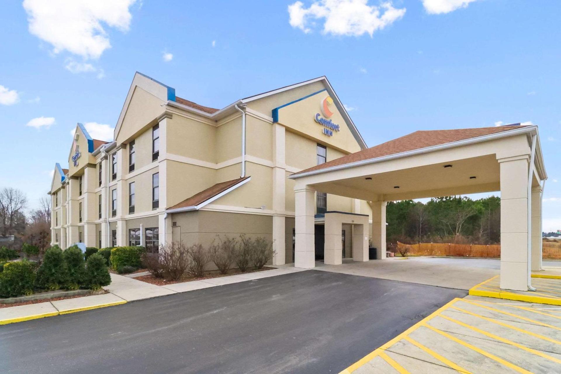 Comfort Inn Dunn near I-95 — hotel in Dunn