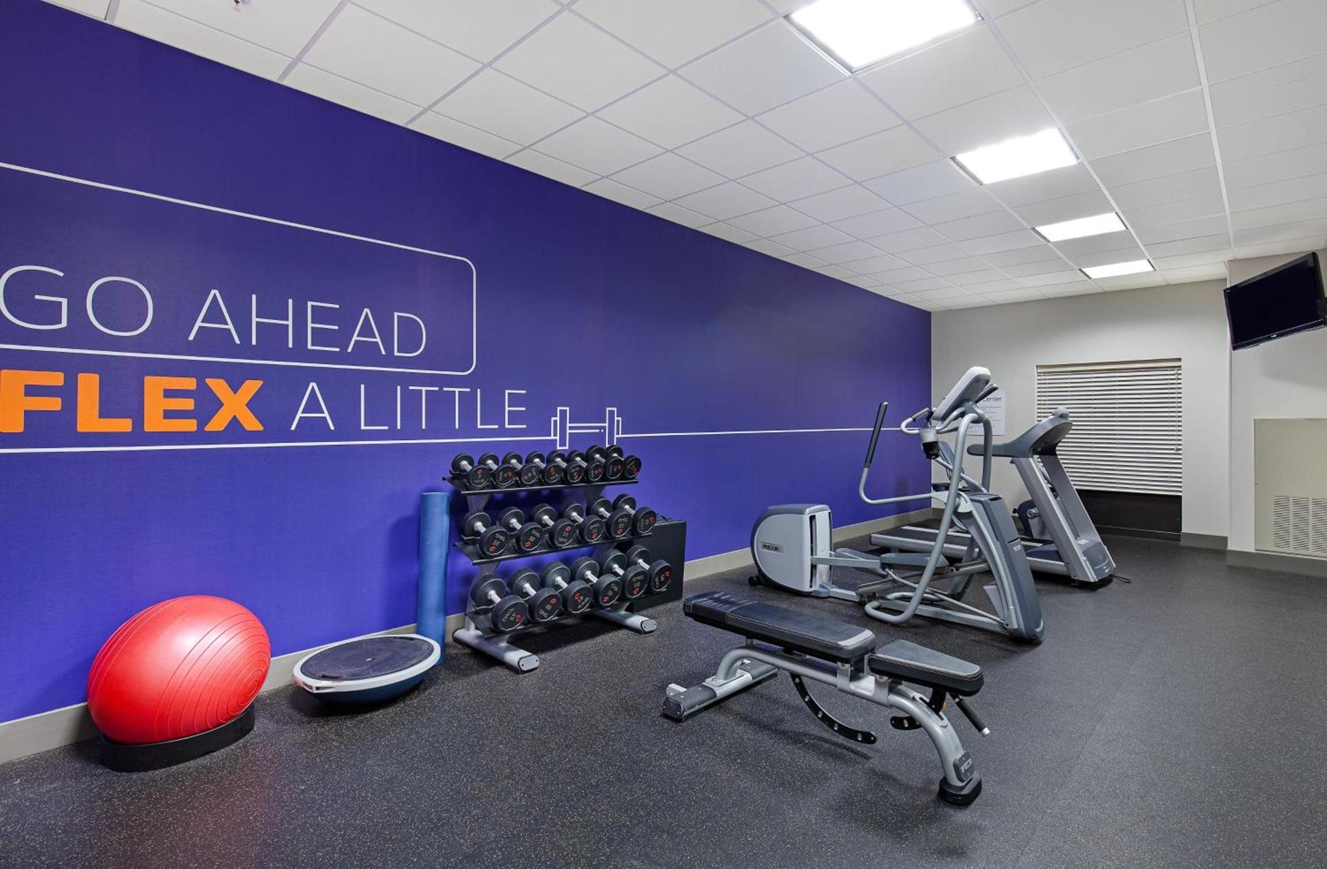Holiday Inn Express & Suites - Cleveland Northwest by IHG photo 31