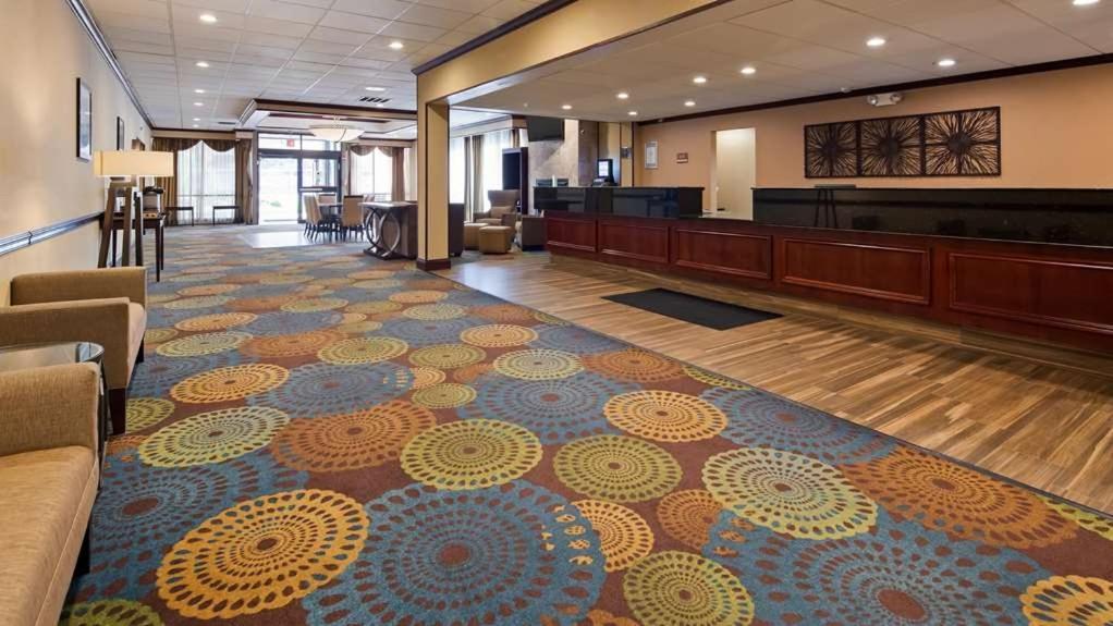 Spark by Hilton Lockport photo 3